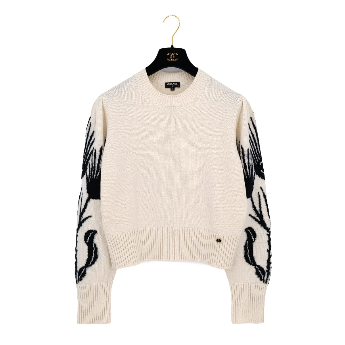 Luxury Promise Japan CHANEL COCO BUTTON KNIT TOPS FLOWER WHITE BLACK CASHMERE 42 P70 RTW 90324149