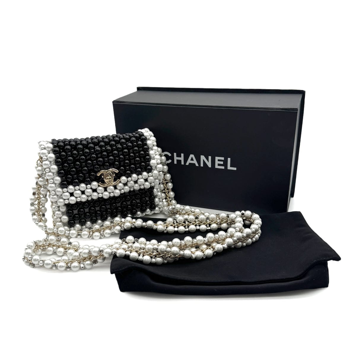 Luxury Promise Japan CHANEL FAUX PEARL CHAIN SHOULDER BAG WHITE BLACK GOLD HARDWARE 90317003