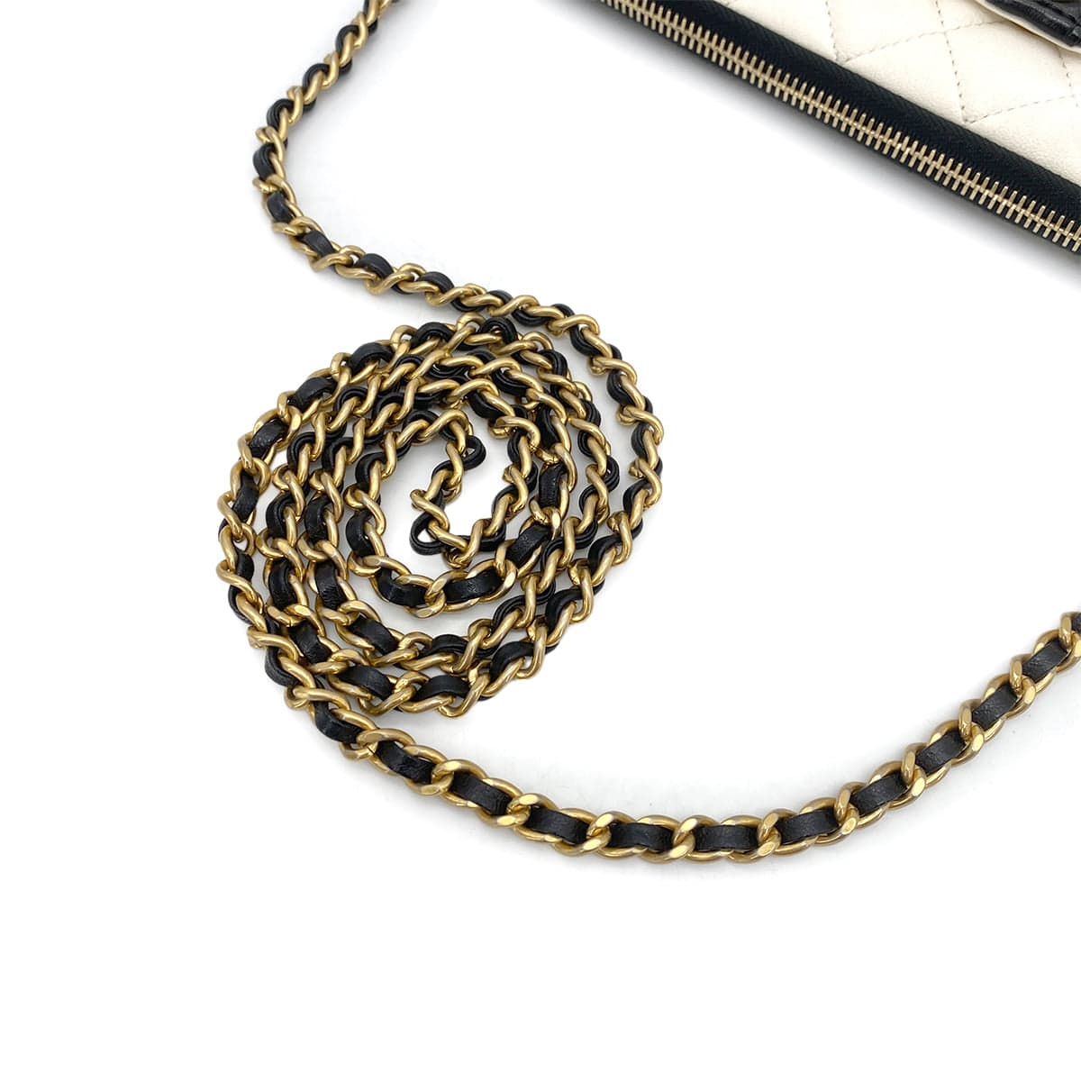 Luxury Promise Japan CHANEL GIRL COCOBUTTON CHAIN SHOULDER BAG BYCOLOR WHITE BLACK LAMB SKIN 90262379