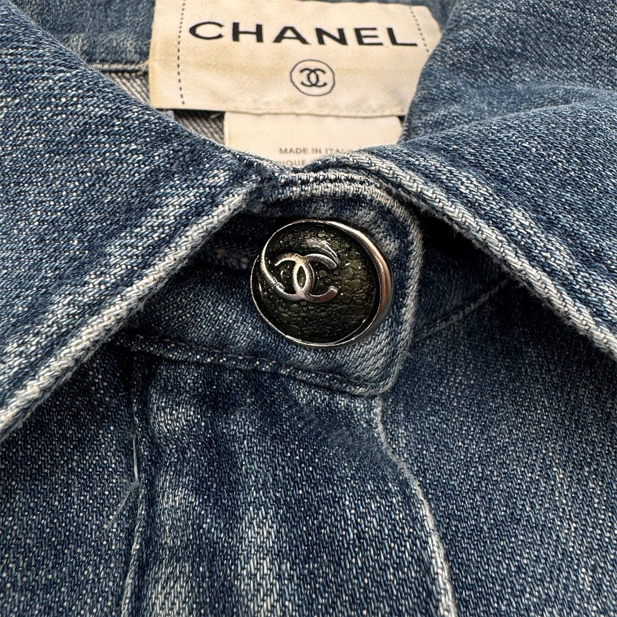 Luxury Promise Japan CHANEL MATELASSE COCO BUTTON DENIM ZIP UP JACKET BLUE COTTON 38 08P RTW 90290217