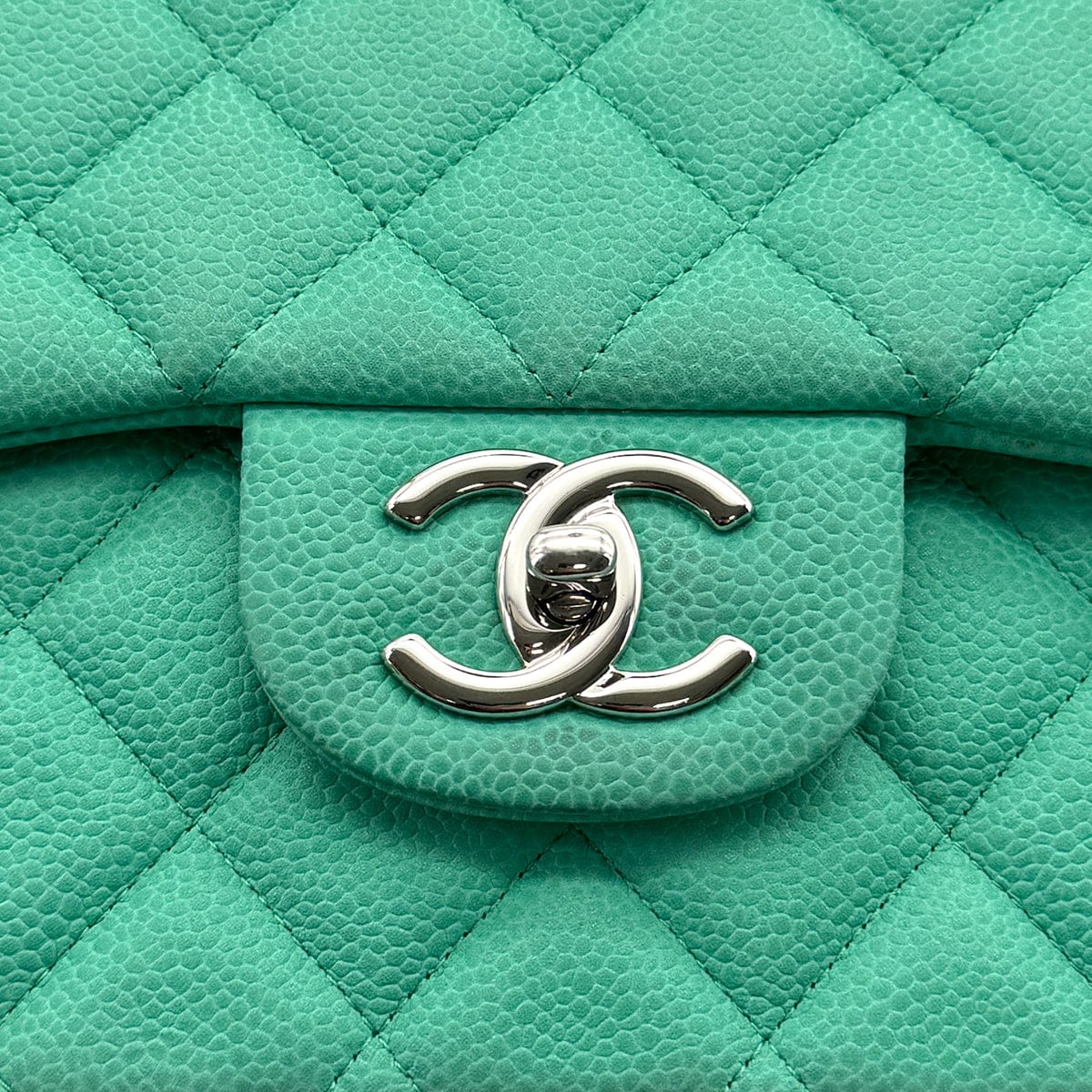 Luxury Promise Japan CHANEL MAXI MATELASSE 34 CHAIN SHOULDER BAG EMERALD GREEN CAVIAR SKIN SILVER HARDWARE 90317871