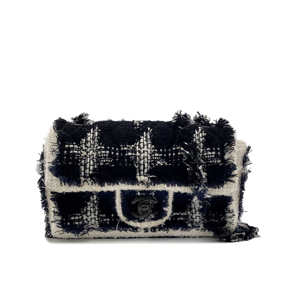 Luxury Promise Japan CHANEL MINI MATELASSE 20 CHAIN SHOULDER BAG BLACK WHITE TWEED 90296674