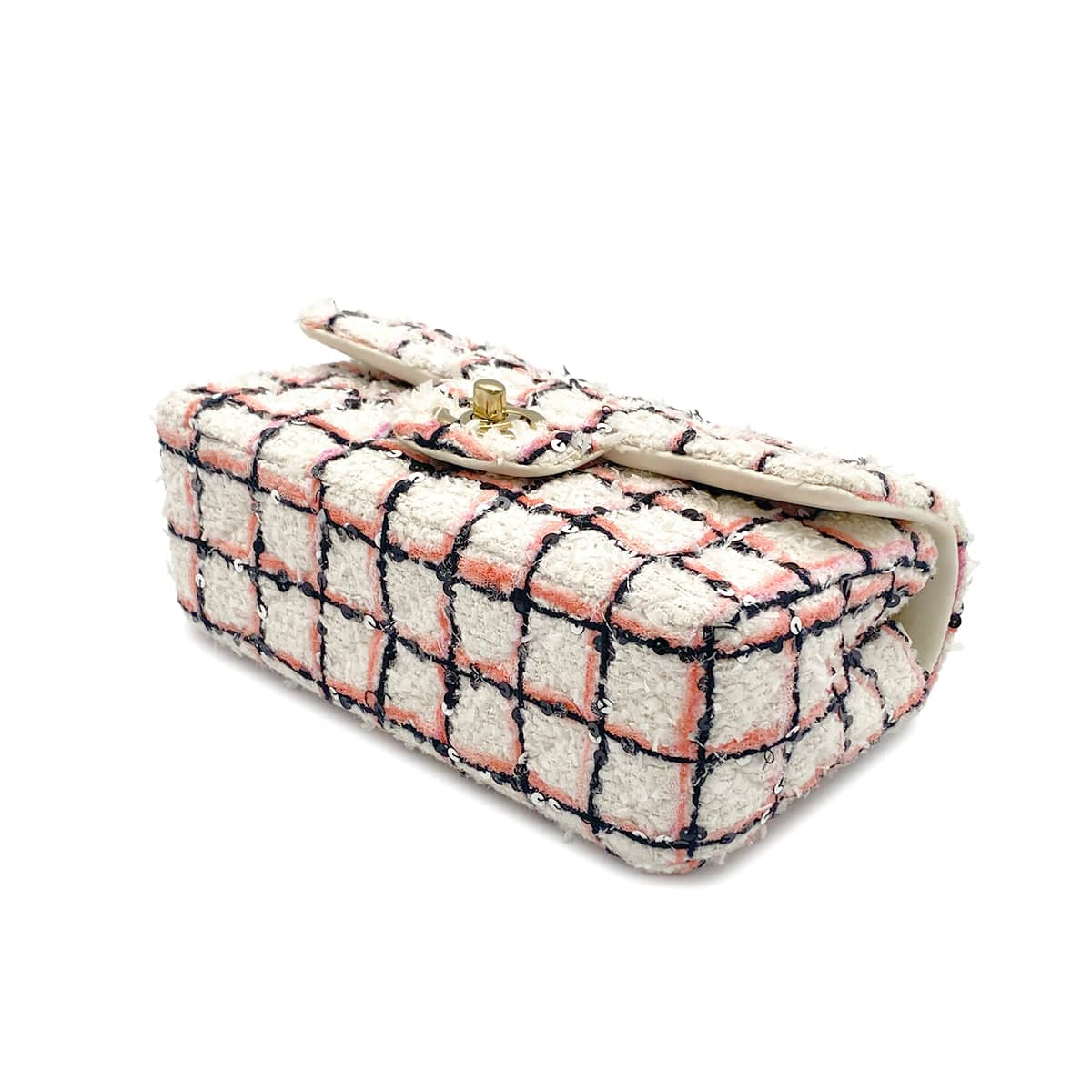 Luxury Promise Japan CHANEL MINI MATELASSE TWEED SEQUINS CHAIN SHOULDER BAG WHITE PINK BLACK GOLD HARDWARE 90325331