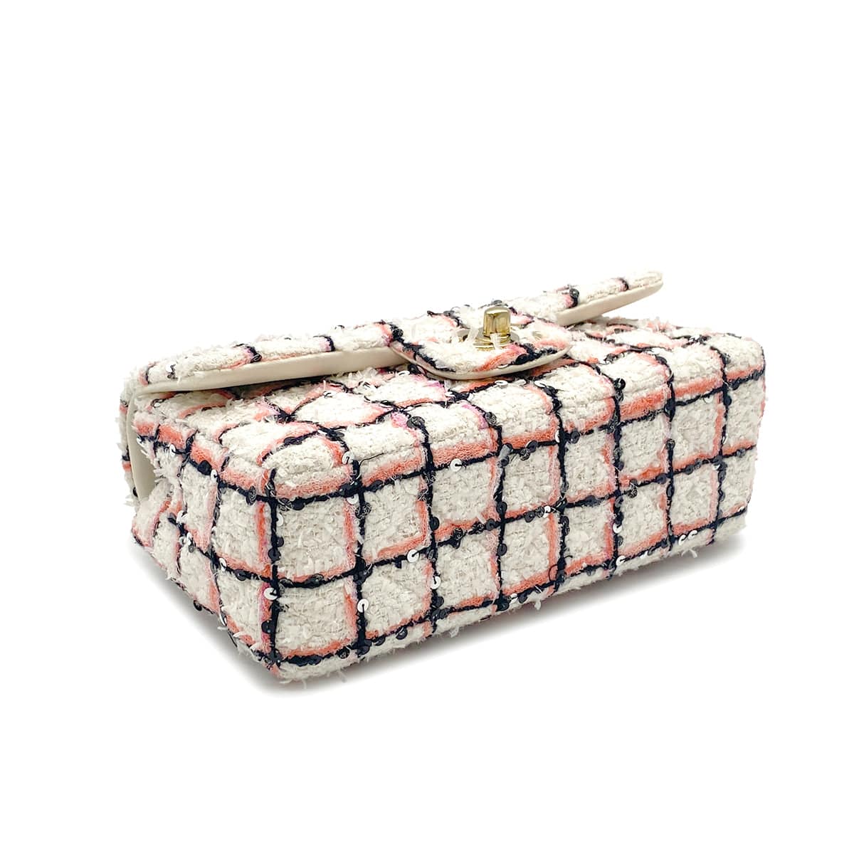 Luxury Promise Japan CHANEL MINI MATELASSE TWEED SEQUINS CHAIN SHOULDER BAG WHITE PINK BLACK GOLD HARDWARE 90325331