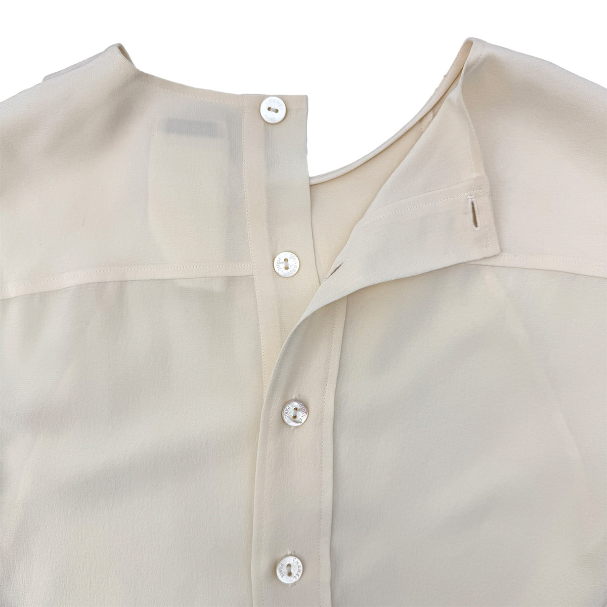 Luxury Promise Japan CHANEL SLEEVELESS BLOUSE BACK FRONT BUTTON WHITE SILK 38 01P RTW 90286901
