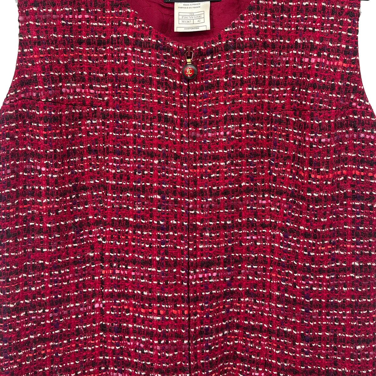 Luxury Promise Japan CHANEL TWEED COCO BUTTON SLEEVELESS ZIP DRESS RED WOOL 42 01A RTW 90283150