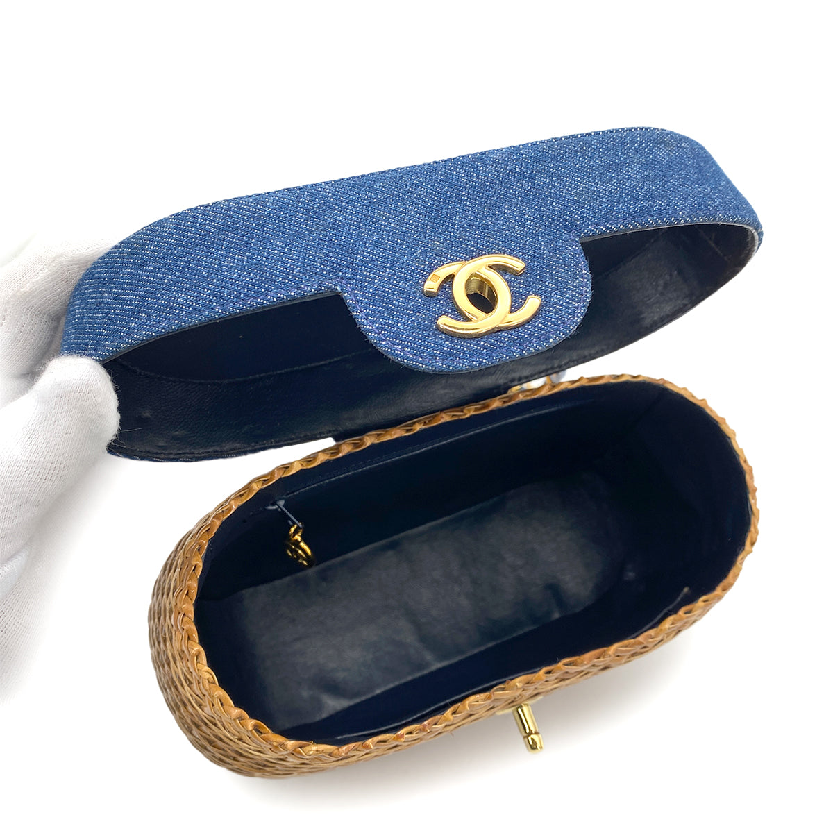 Luxury Promise Japan CHANEL VINTAGE CHAIN SHOULDER BAG BLUE BROWN DENIM STRAW 90260167