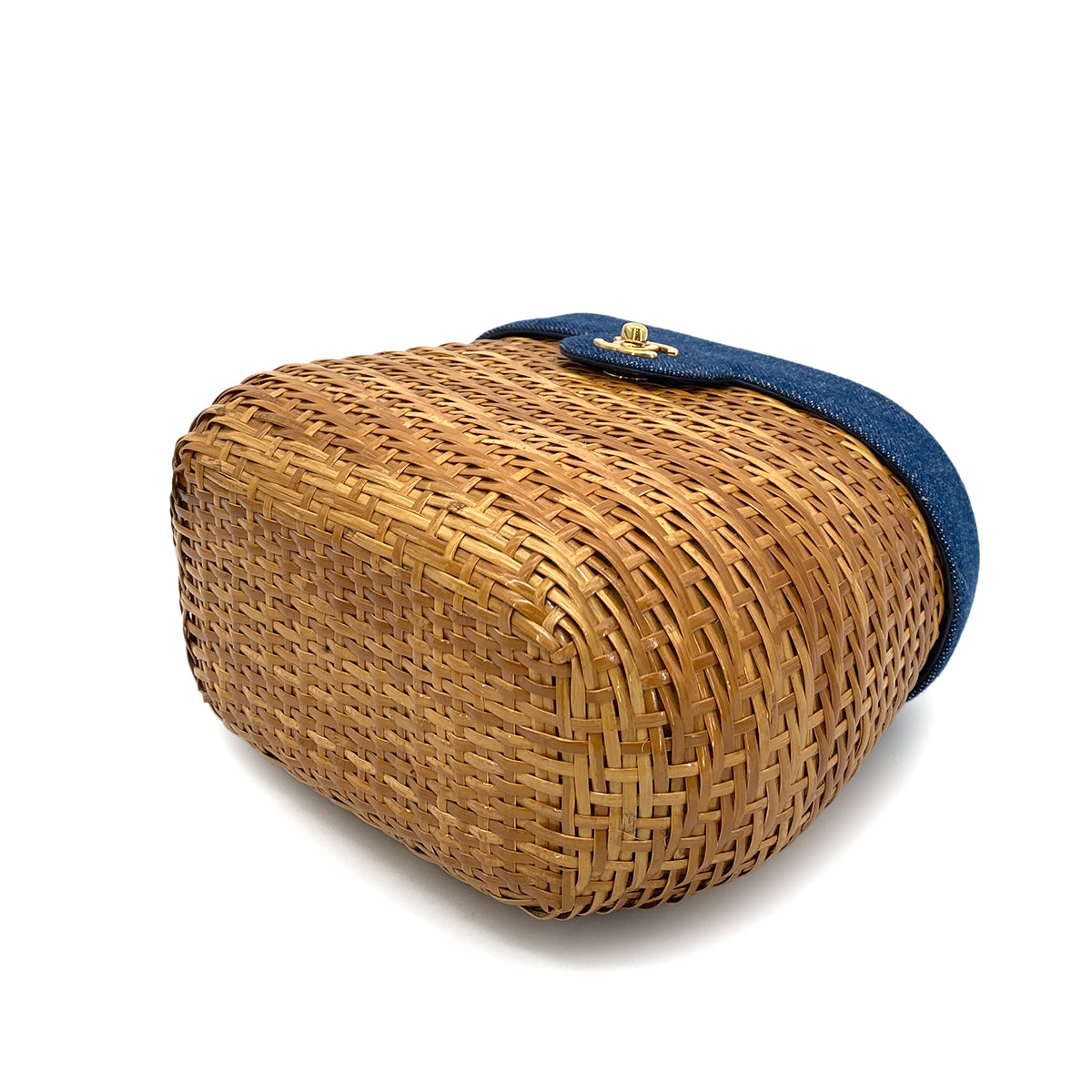 Luxury Promise Japan CHANEL VINTAGE CHAIN SHOULDER BAG BLUE BROWN DENIM STRAW 90260167