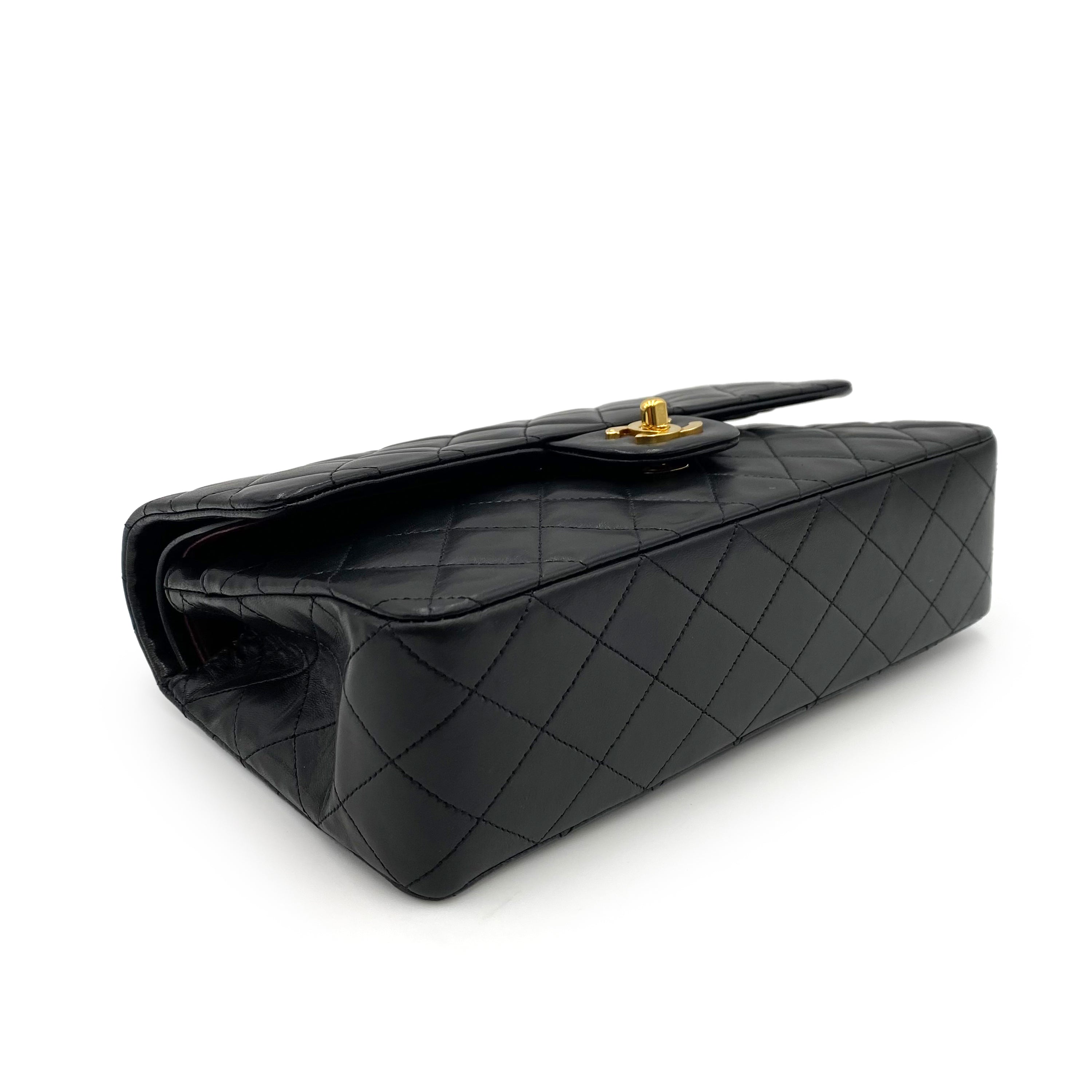 Luxury Promise Japan CHANEL VINTAGE CLASSIC FLAP MEDIUM CHAIN SHOULDER BAG BLACK LAMB SKIN 90234646