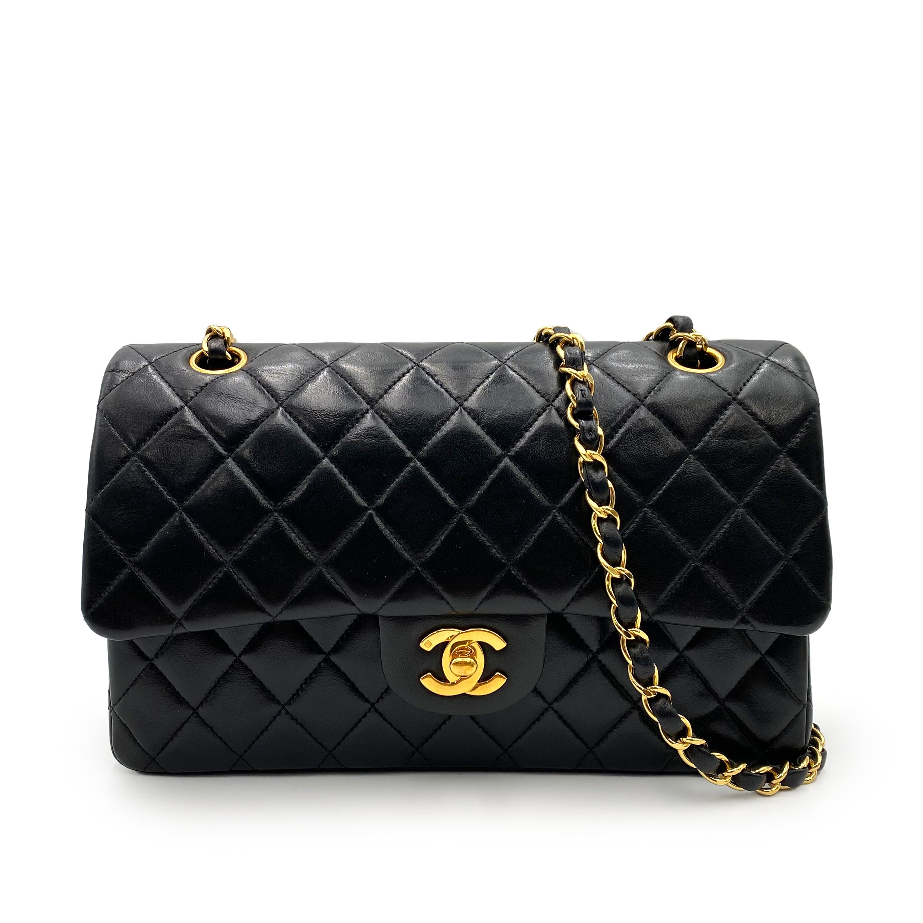 Luxury Promise Japan CHANEL VINTAGE CLASSIC FLAP MEDIUM CHAIN SHOULDER BAG BLACK LAMB SKIN 90237403