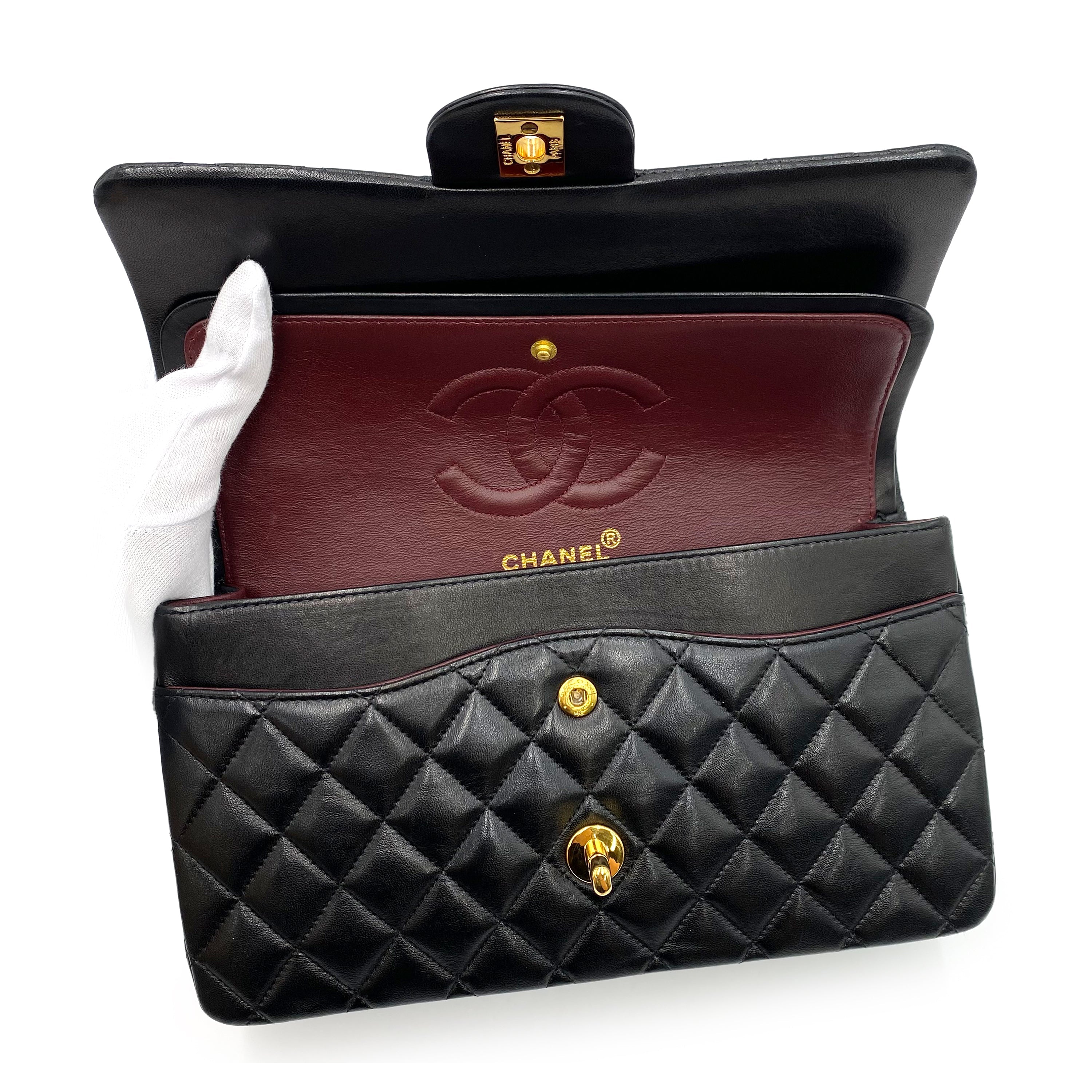Luxury Promise Japan CHANEL VINTAGE CLASSIC FLAP MEDIUM CHAIN SHOULDER BAG BLACK LAMB SKIN 90238535