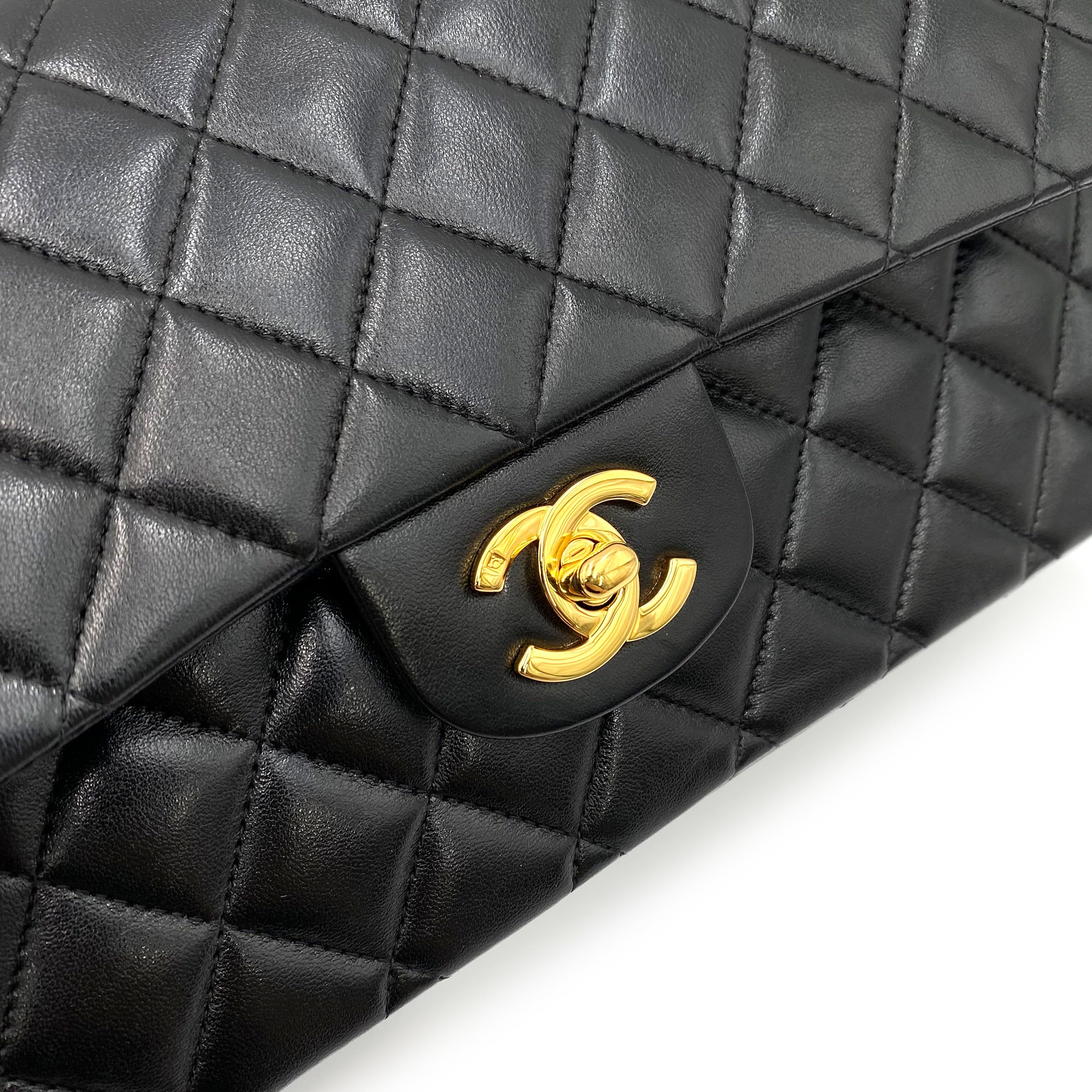 Luxury Promise Japan CHANEL VINTAGE CLASSIC FLAP MEDIUM CHAIN SHOULDER BAG BLACK LAMB SKIN 90238535