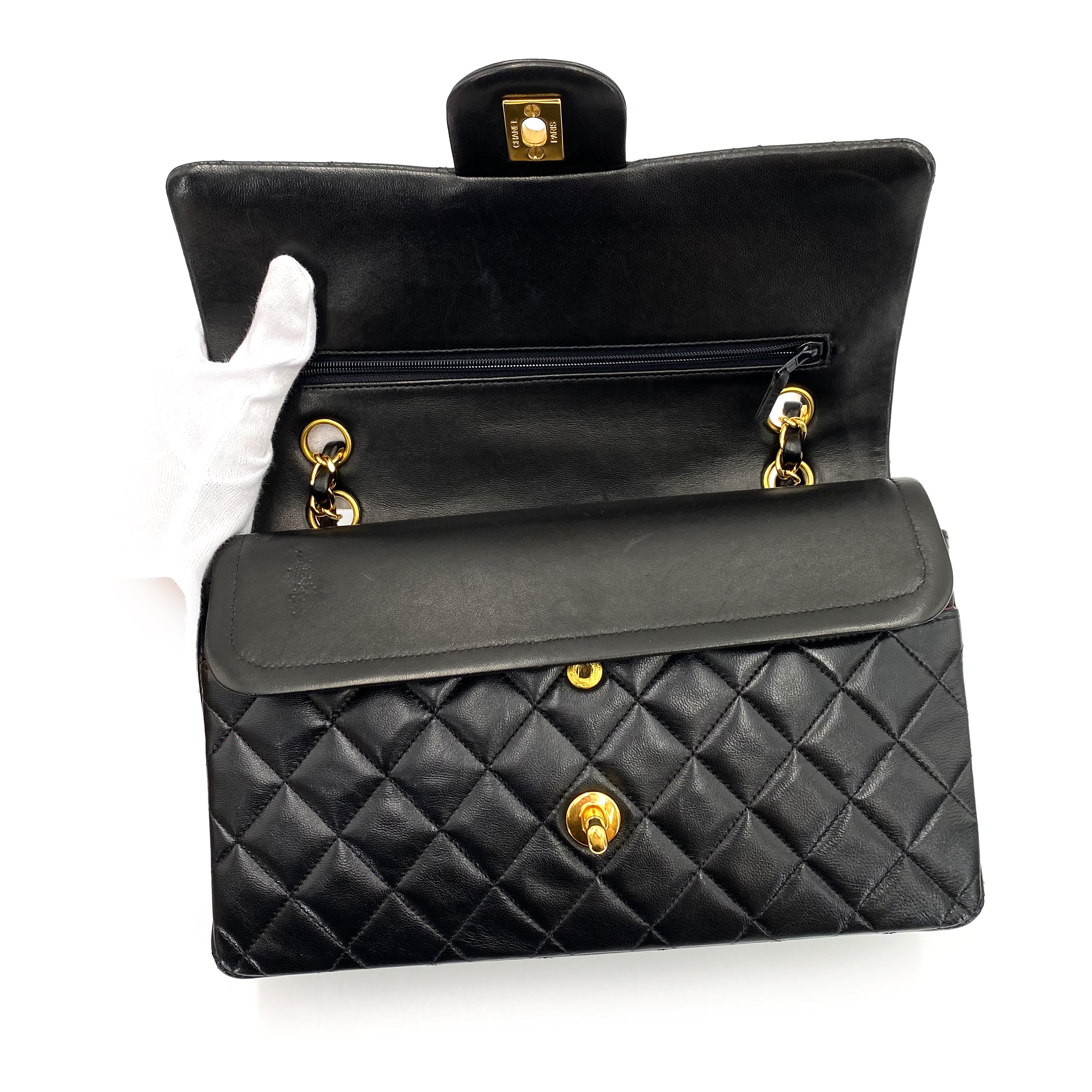 Luxury Promise Japan CHANEL VINTAGE CLASSIC FLAP MEDIUM CHAIN SHOULDER BAG BLACK LAMB SKIN 90239411