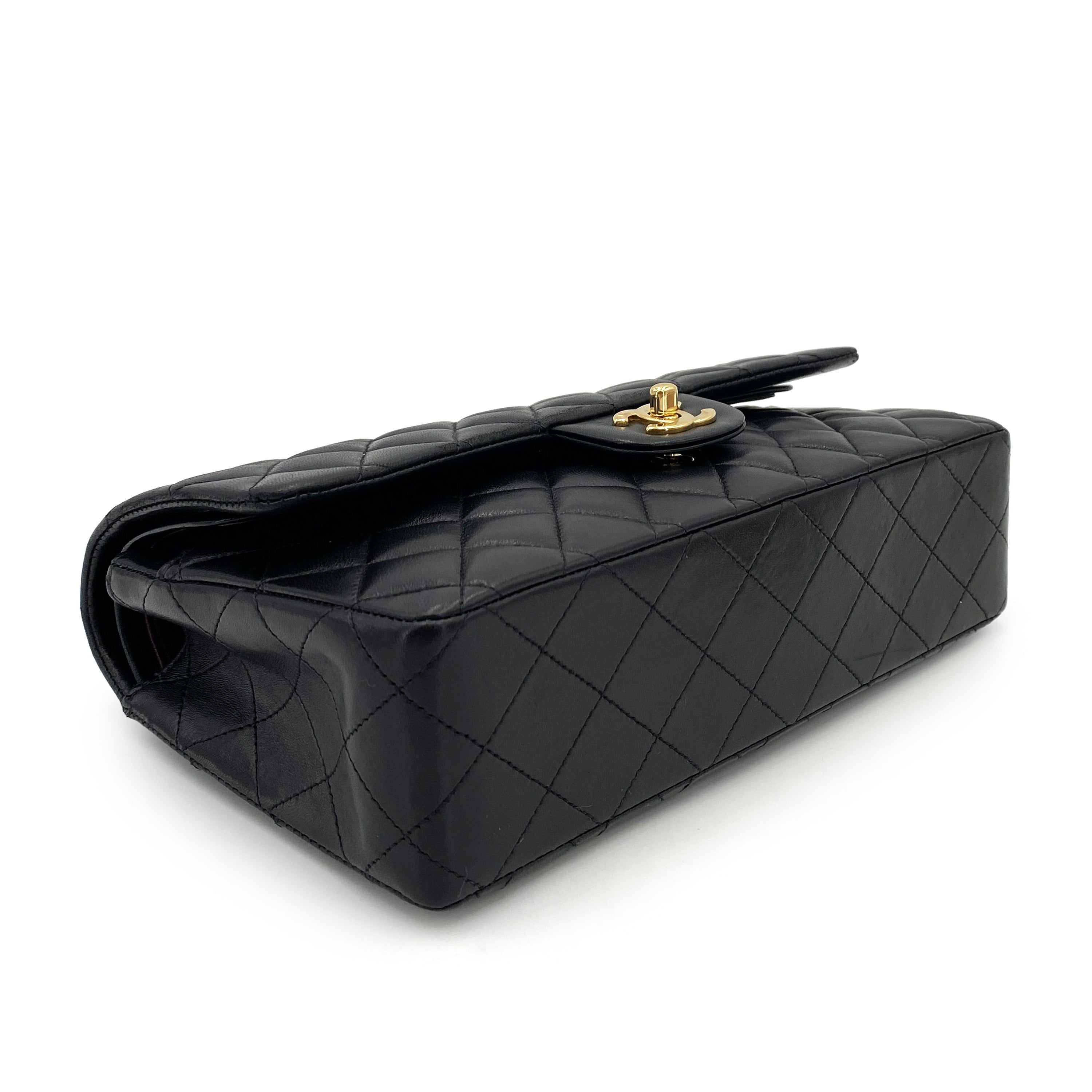 Luxury Promise Japan CHANEL VINTAGE CLASSIC FLAP MEDIUM CHAIN SHOULDER BAG BLACK LAMB SKIN 90250292