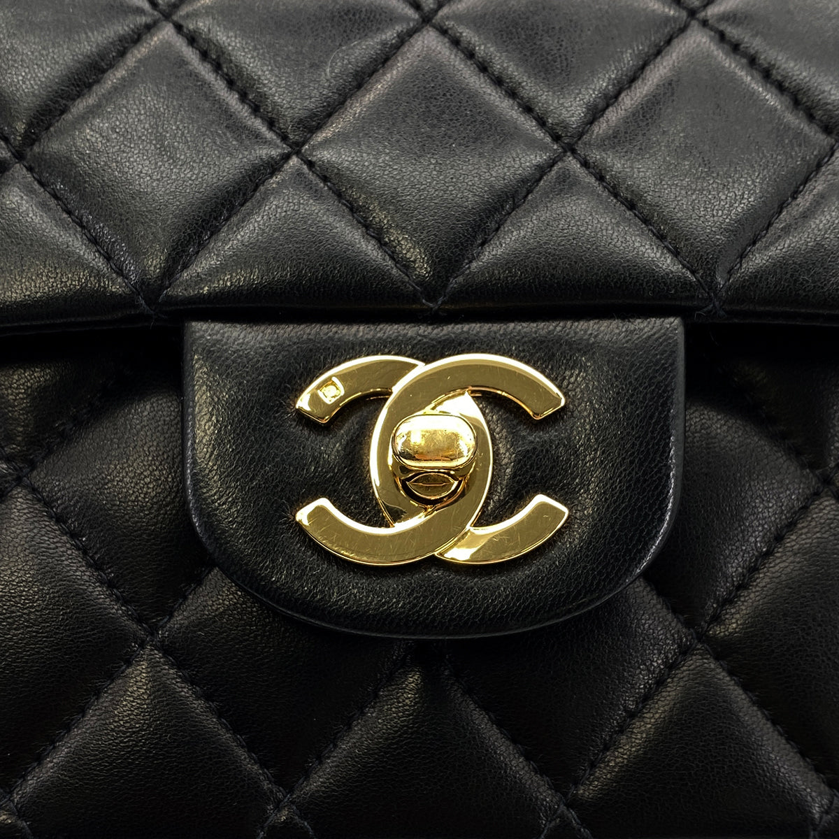 Luxury Promise Japan CHANEL VINTAGE CLASSIC FLAP MEDIUM CHAIN SHOULDER BAG BLACK LAMB SKIN 90270796