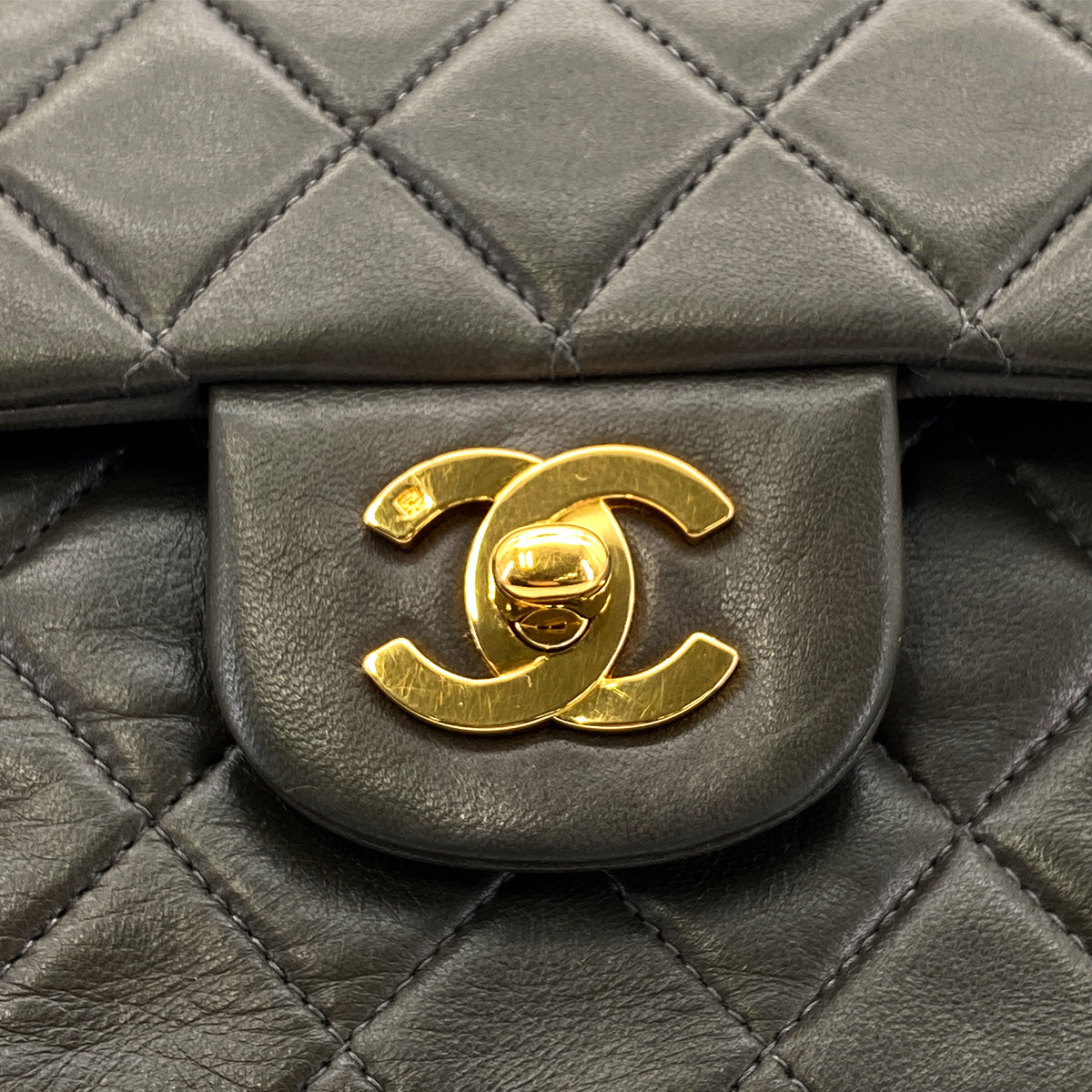 Luxury Promise Japan CHANEL VINTAGE CLASSIC FLAP MEDIUM CHAIN SHOULDER BAG GRAY LAMB SKIN 90270801
