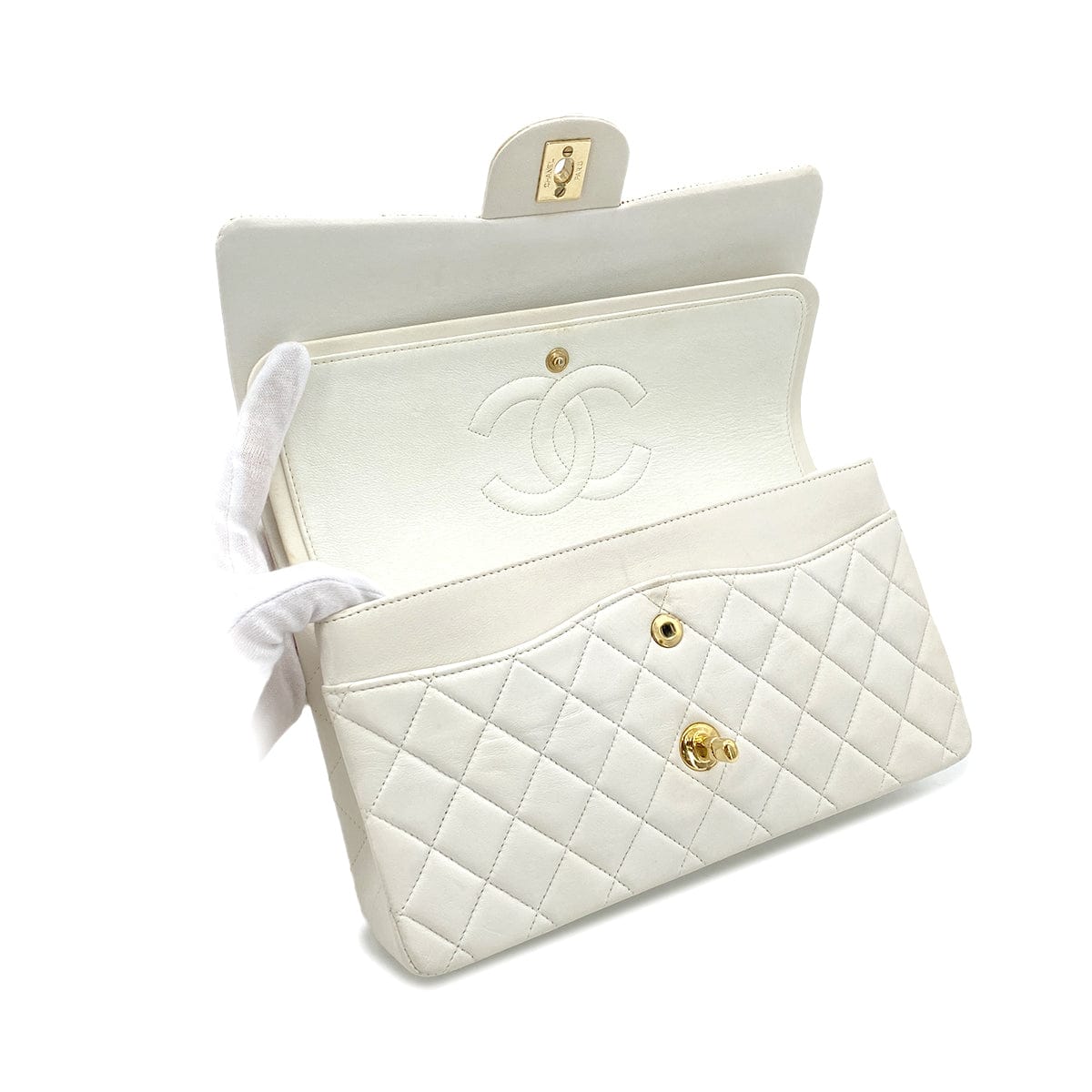 Luxury Promise Japan CHANEL VINTAGE CLASSIC FLAP MEDIUM CHAIN SHOULDER BAG WHITE LAMB SKIN 90299560