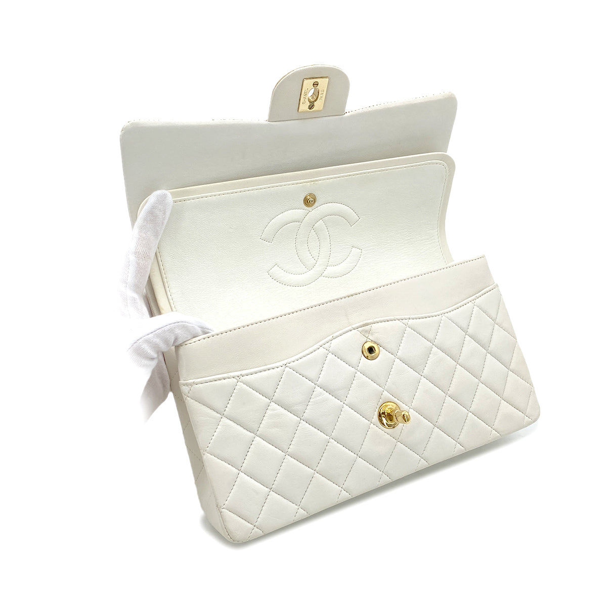 Luxury Promise Japan CHANEL VINTAGE CLASSIC FLAP MEDIUM CHAIN SHOULDER BAG WHITE LAMB SKIN 90299560
