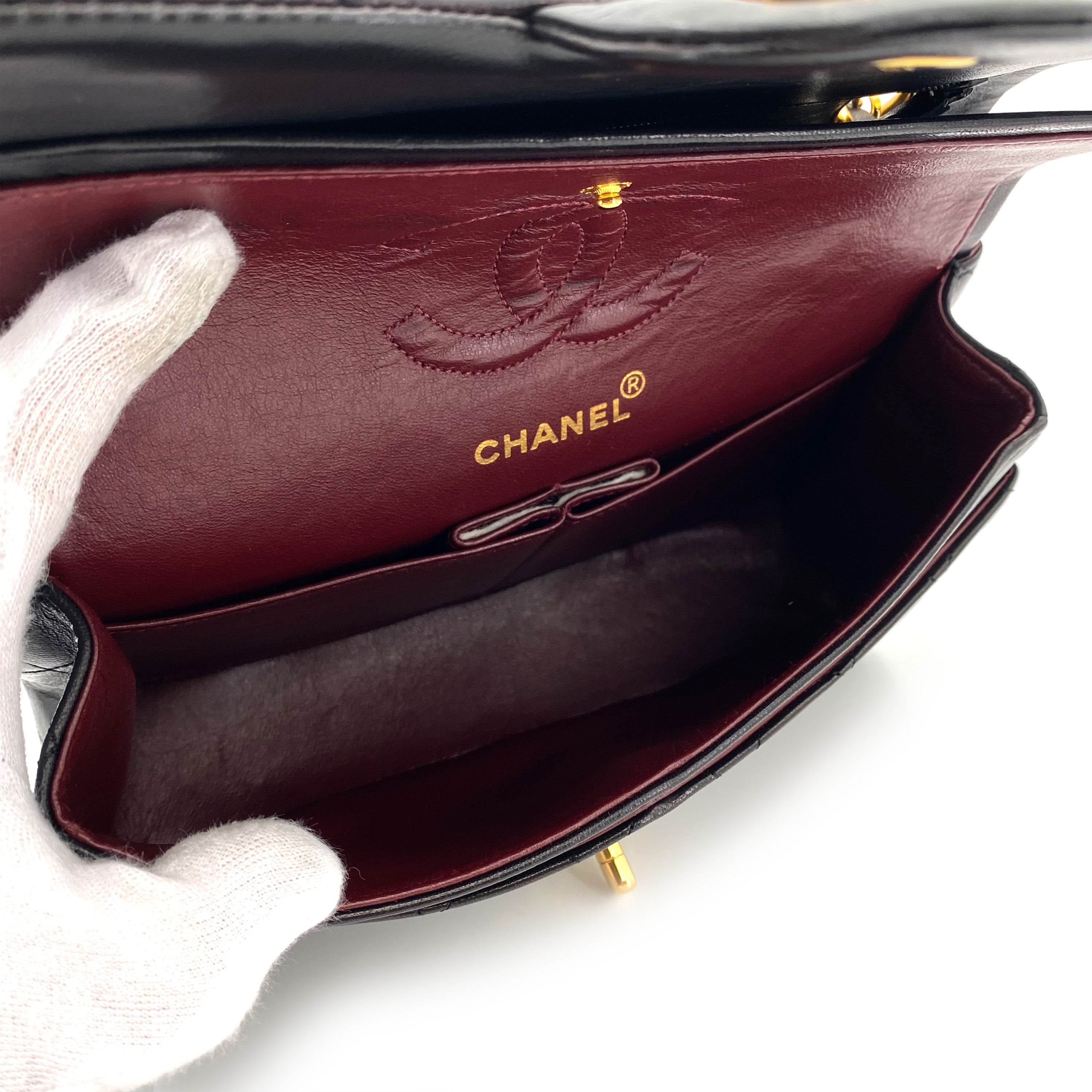 Luxury Promise Japan CHANEL VINTAGE CLASSIC FLAP SMALL CHAIN SHOULDER BAG BLACK LAMB SKIN 90242338