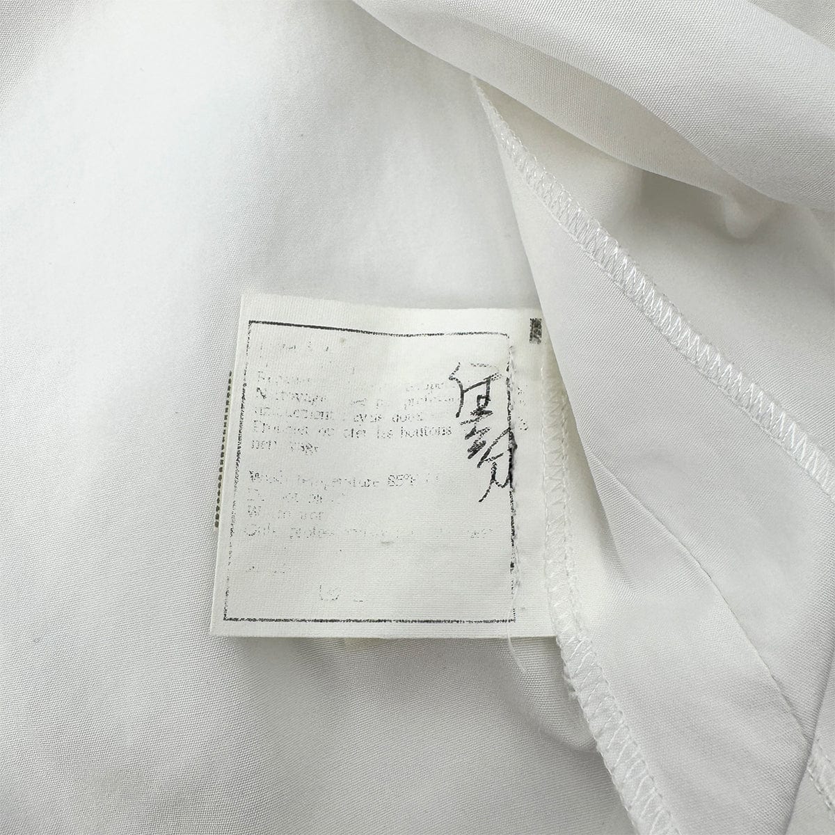 Luxury Promise Japan CHANEL VINTAGE COCO BUTTON FRONT SHORT SLEEVE BLOUSE WHITE GOLD COTTON RTW 90286880