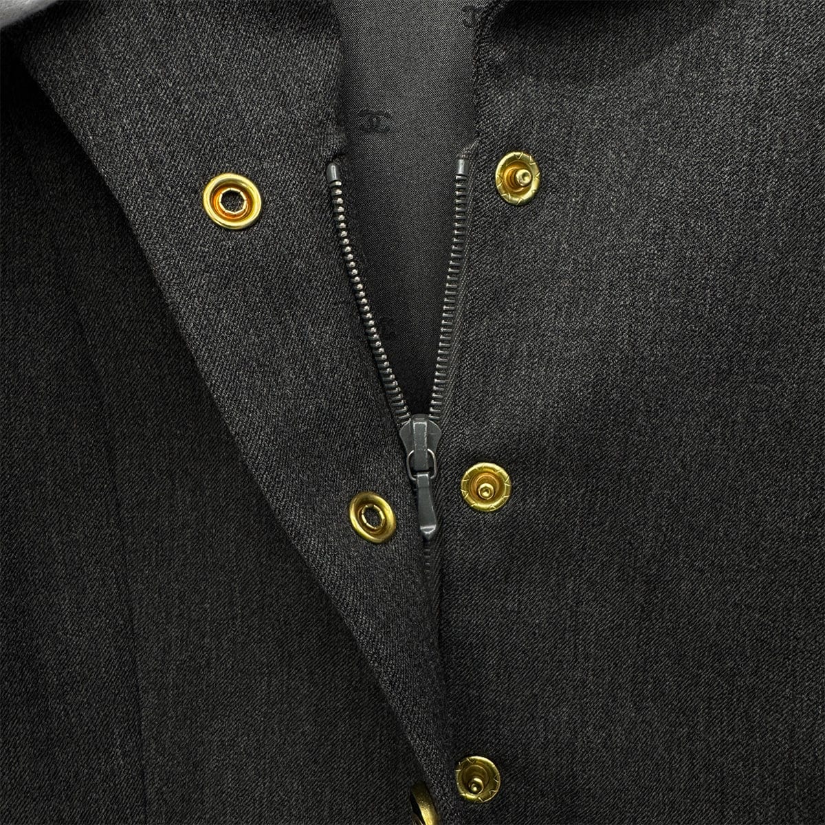 Luxury Promise Japan CHANEL VINTAGE COCO BUTTON JACKET SKIRT SET GRAY RED WOOL 40 94A RTW 90283647