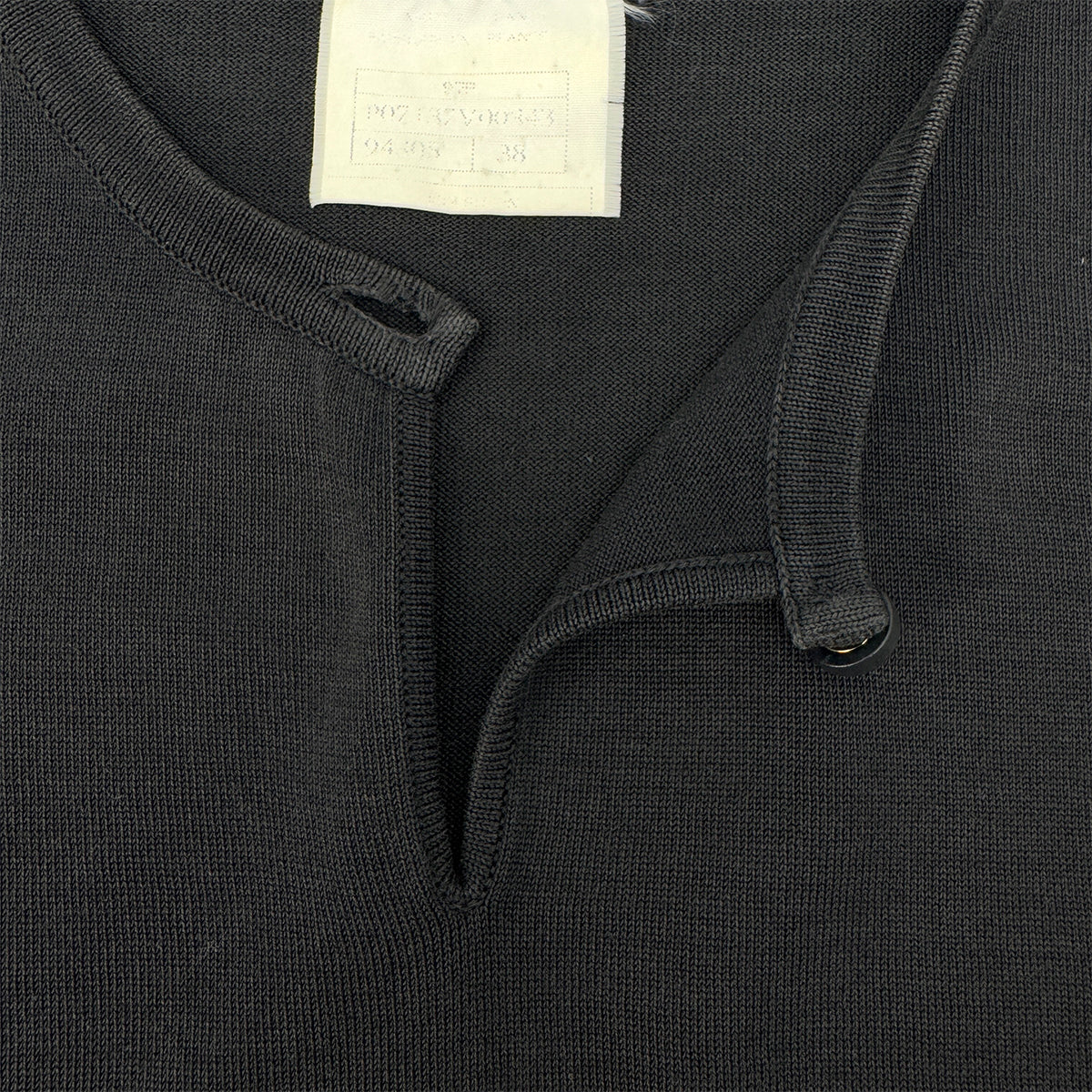 Luxury Promise Japan CHANEL VINTAGE COCO BUTTON SLEEVELESS TOPS BLACK RTW 38 97P RTW 90290318