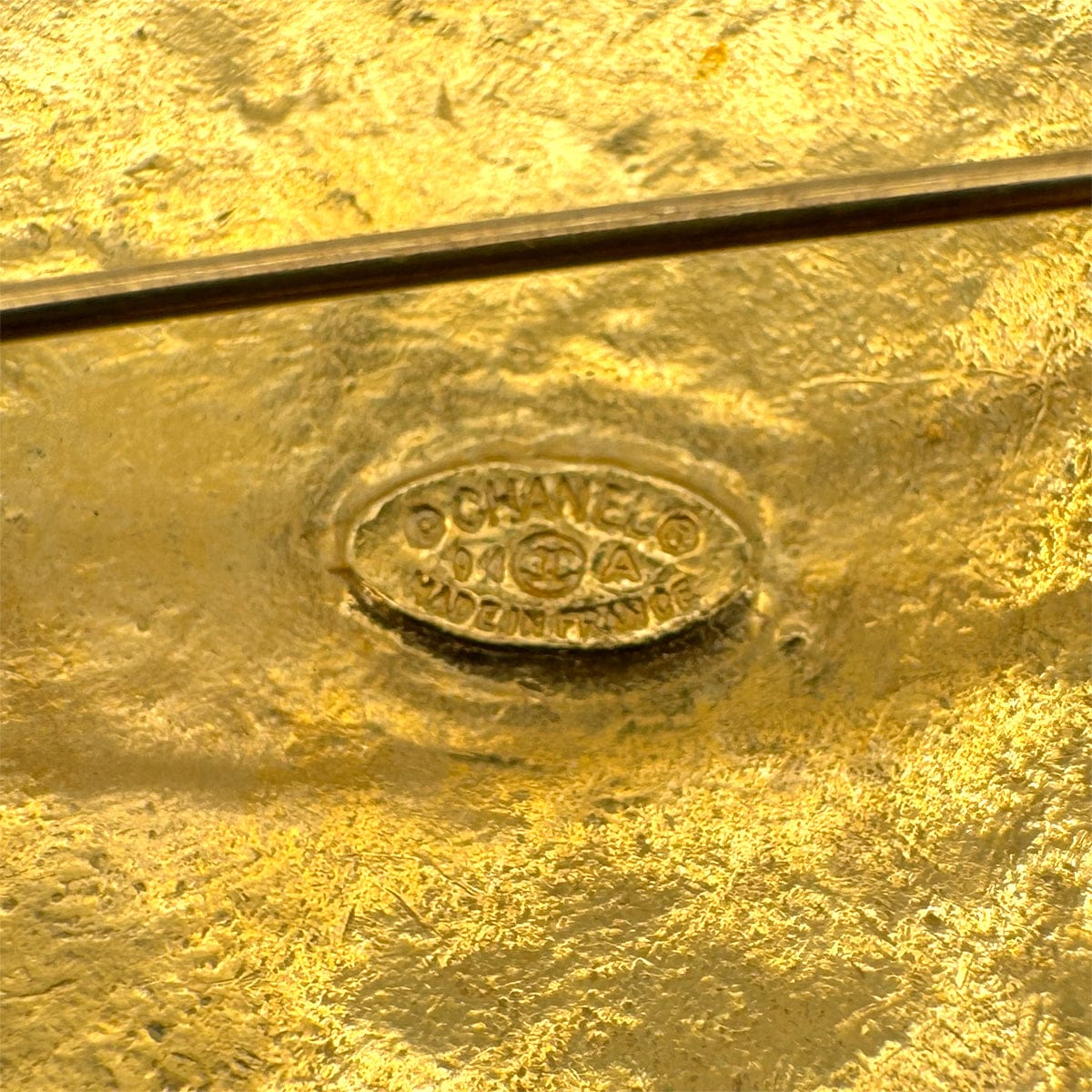 Luxury Promise Japan CHANEL VINTAGE COCOMARK BROOCH ROUND GOLD ACCESSORY 94A 90300597