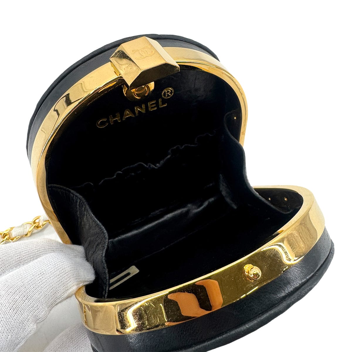 Luxury Promise Japan CHANEL VINTAGE COCOMARK KISS LOCK CHAIN SHOULDER BAG WHITE SEQUINS 90303023