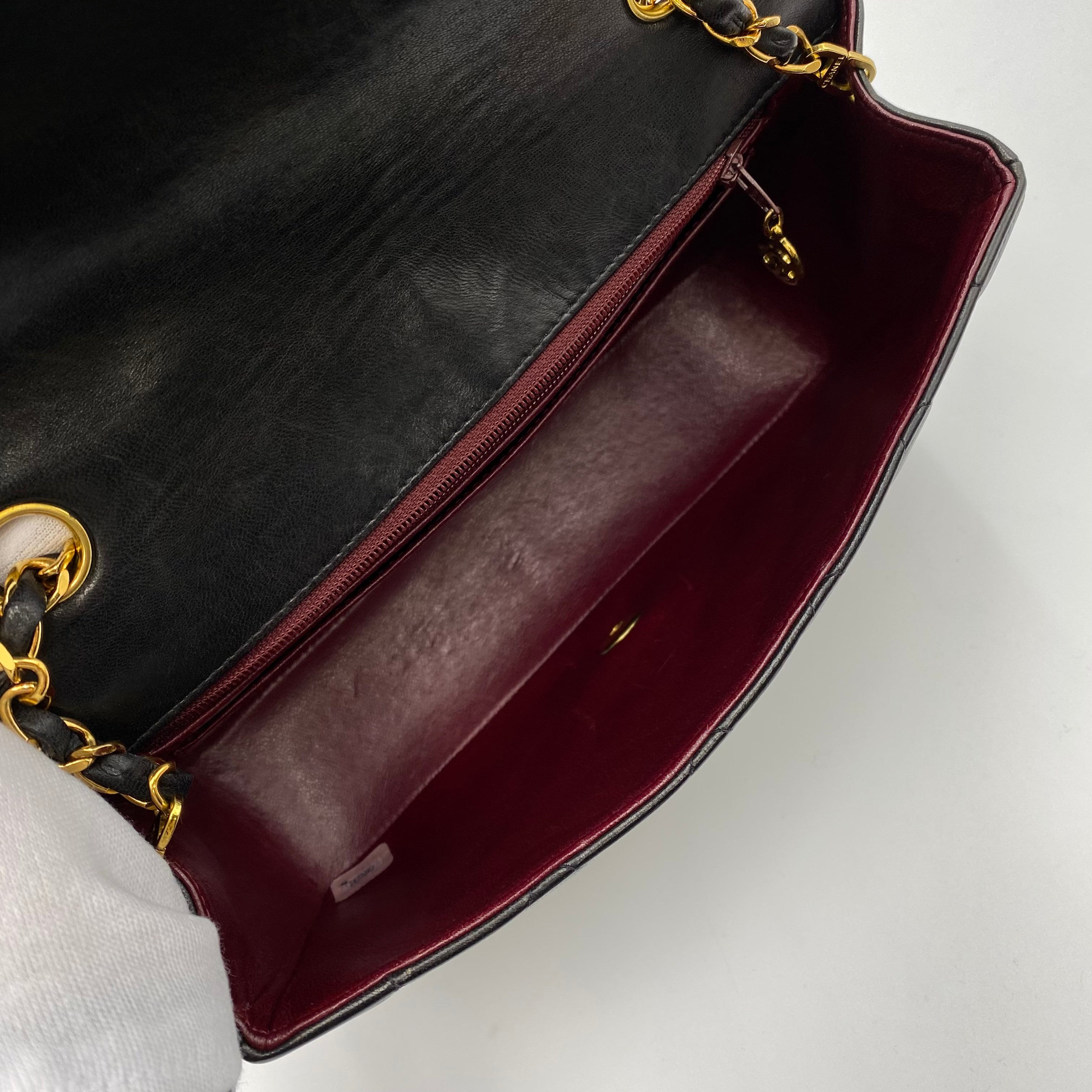 Luxury Promise Japan CHANEL VINTAGE DIANA MEDIUM CHAIN SHOULDER BAG BLACK LAMB SKIN 90220274