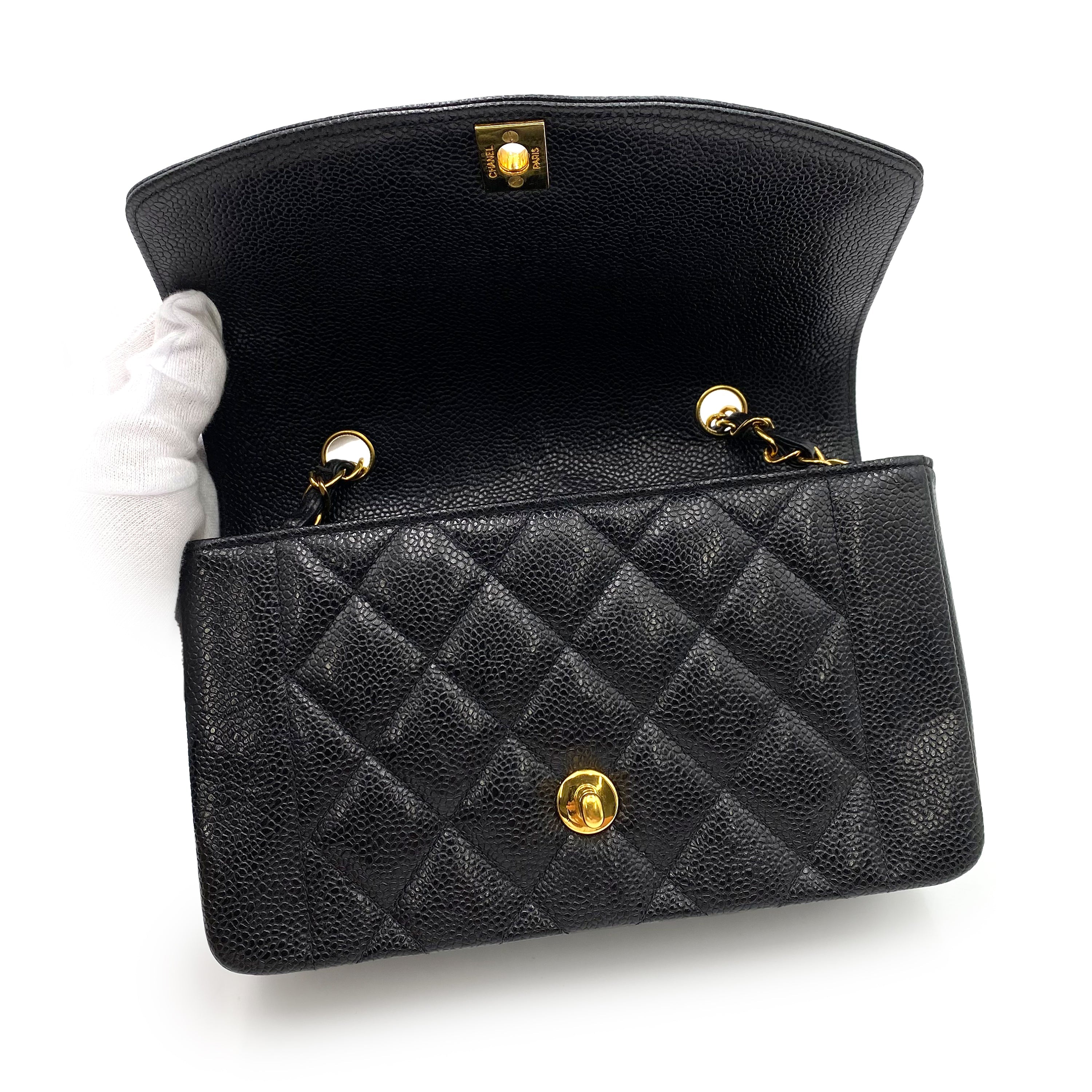 Luxury Promise Japan CHANEL VINTAGE DIANA SMALL CHAIN SHOULDER BAG BLACK CAVIAR SKIN 90181759