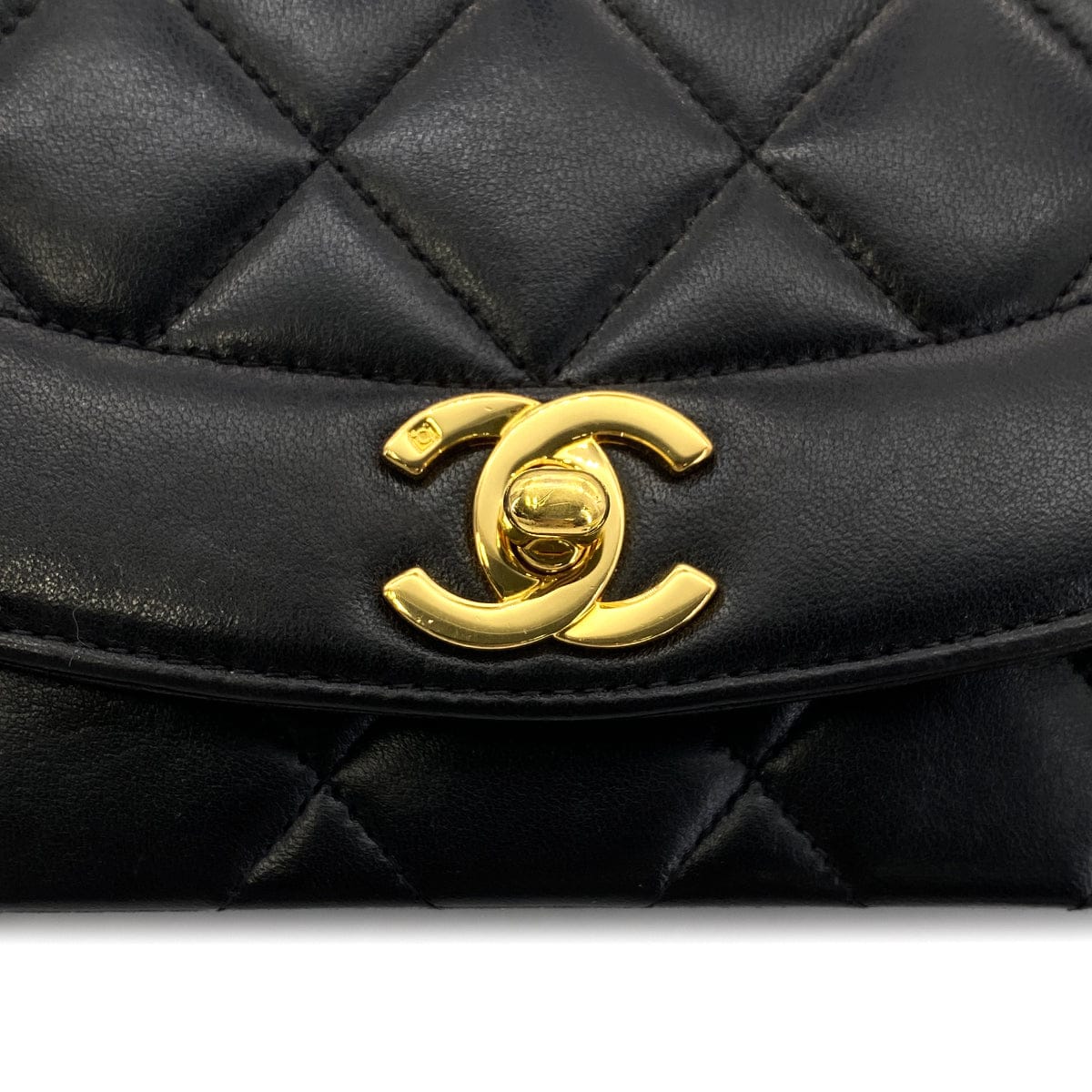 Luxury Promise Japan CHANEL VINTAGE DIANA SMALL CHAIN SHOULDER BAG BLACK LAMB SKIN 90268884