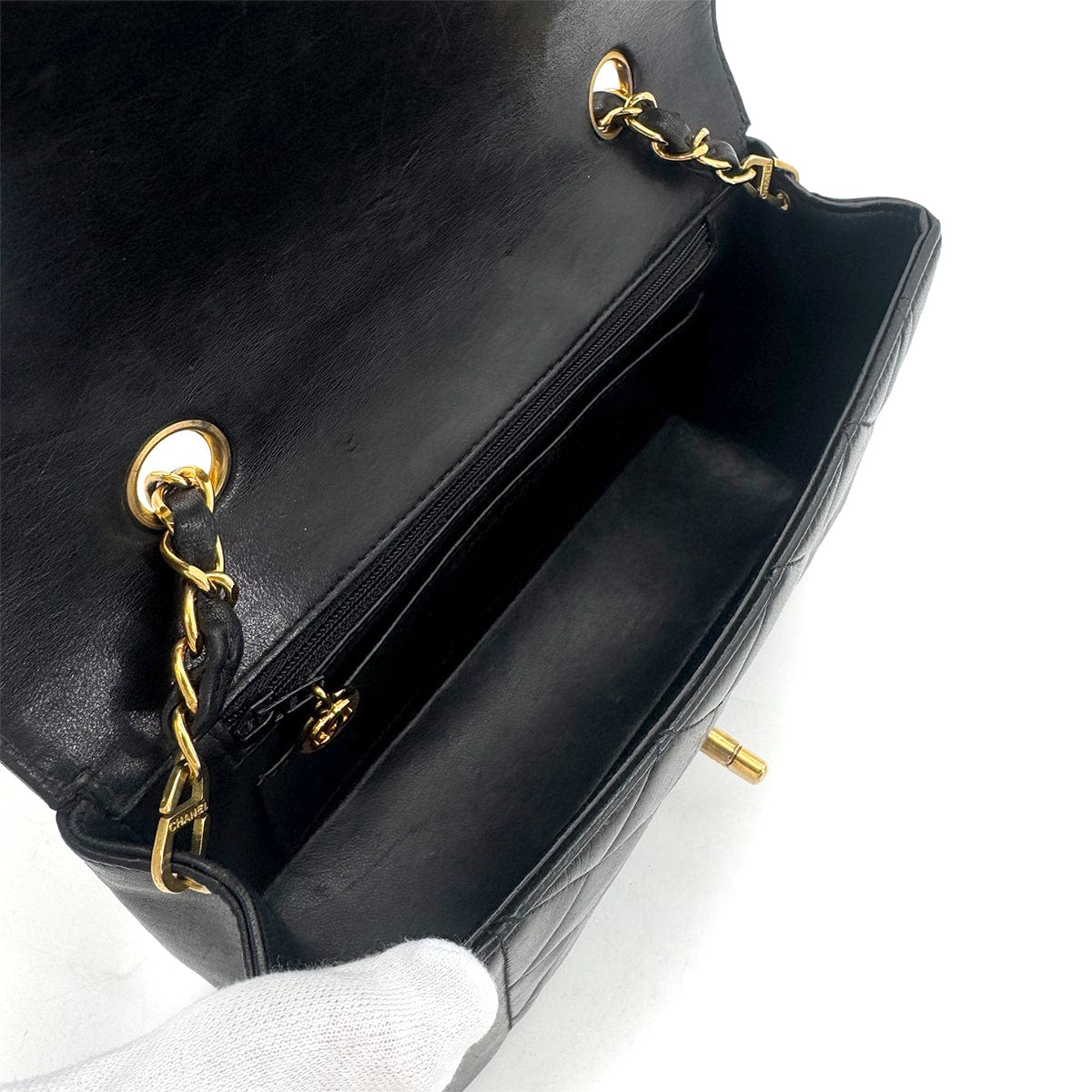 Luxury Promise Japan CHANEL VINTAGE DIANA SMALL CHAIN SHOULDER BAG BLACK LAMB SKIN 90270872