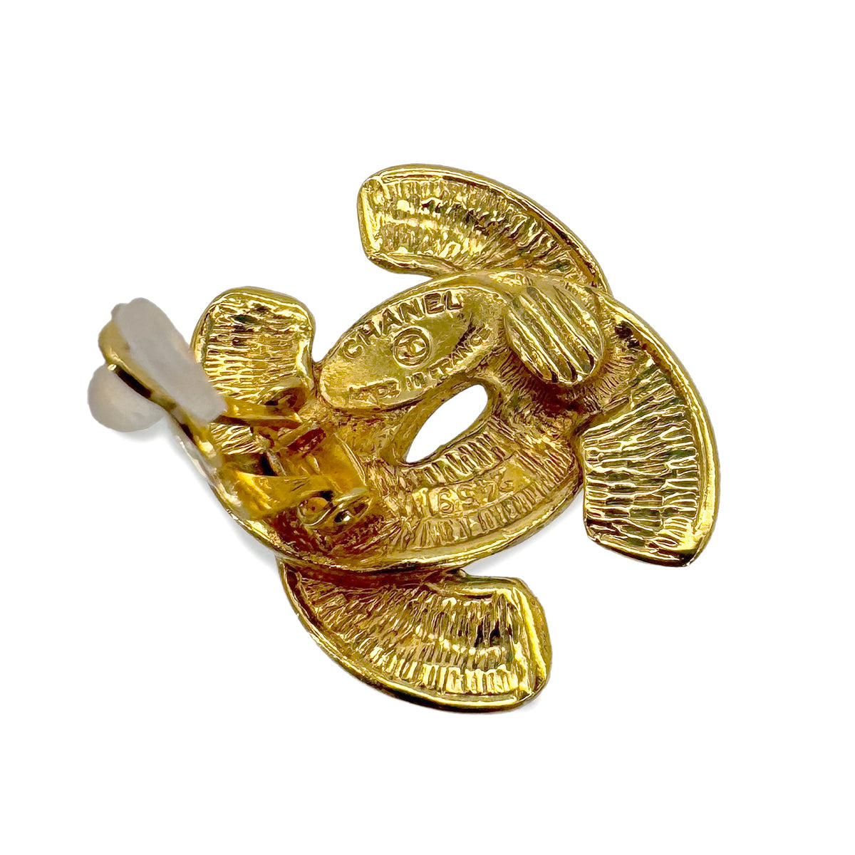 Luxury Promise Japan CHANEL VINTAGE EARRINGS COCOMARK MATELASSE GOLD ACCESSORY 90291249