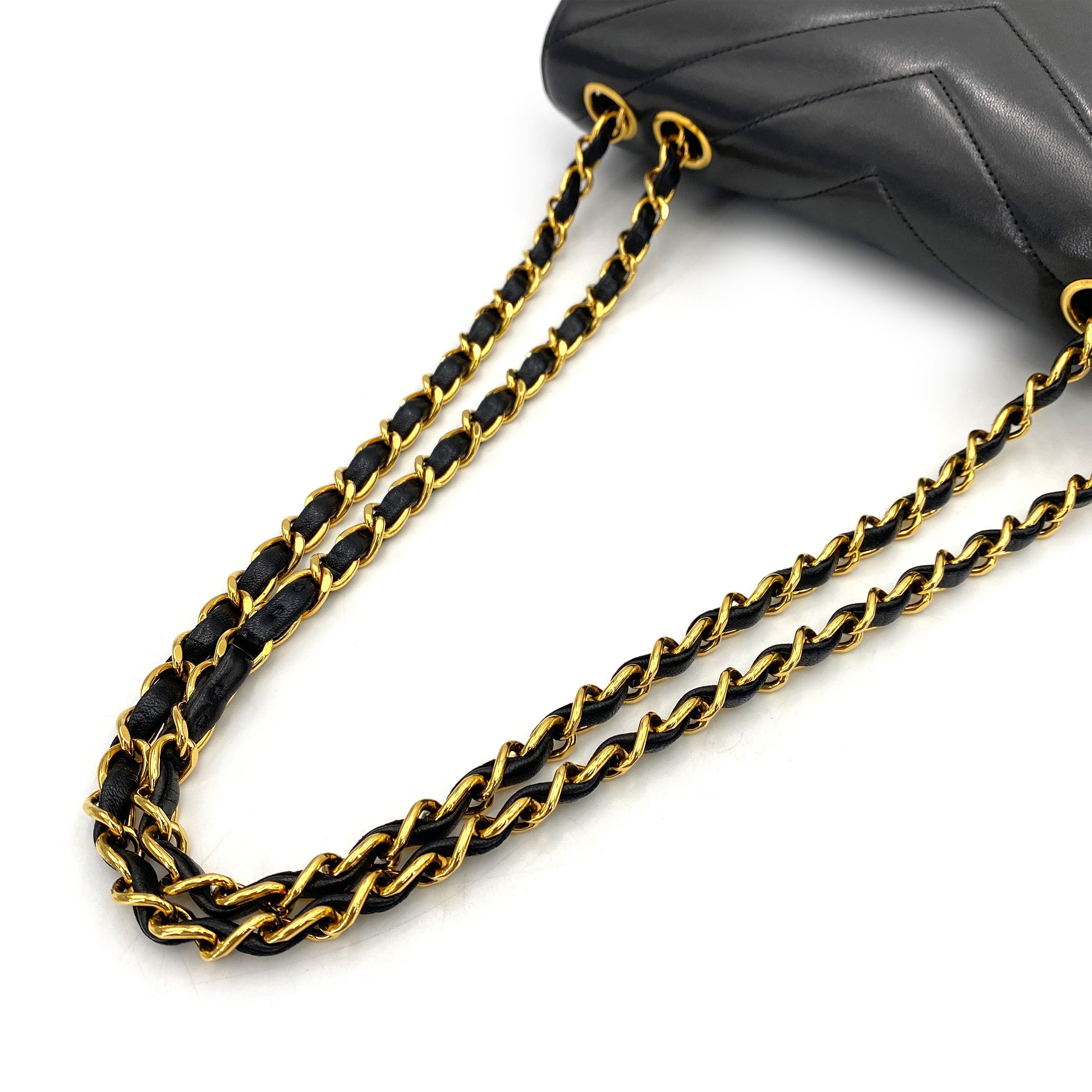 Luxury Promise Japan CHANEL VINTAGE MADEMOISELLE CHAIN SHOULDER BAG BLACK LAMB SKIN 90247089