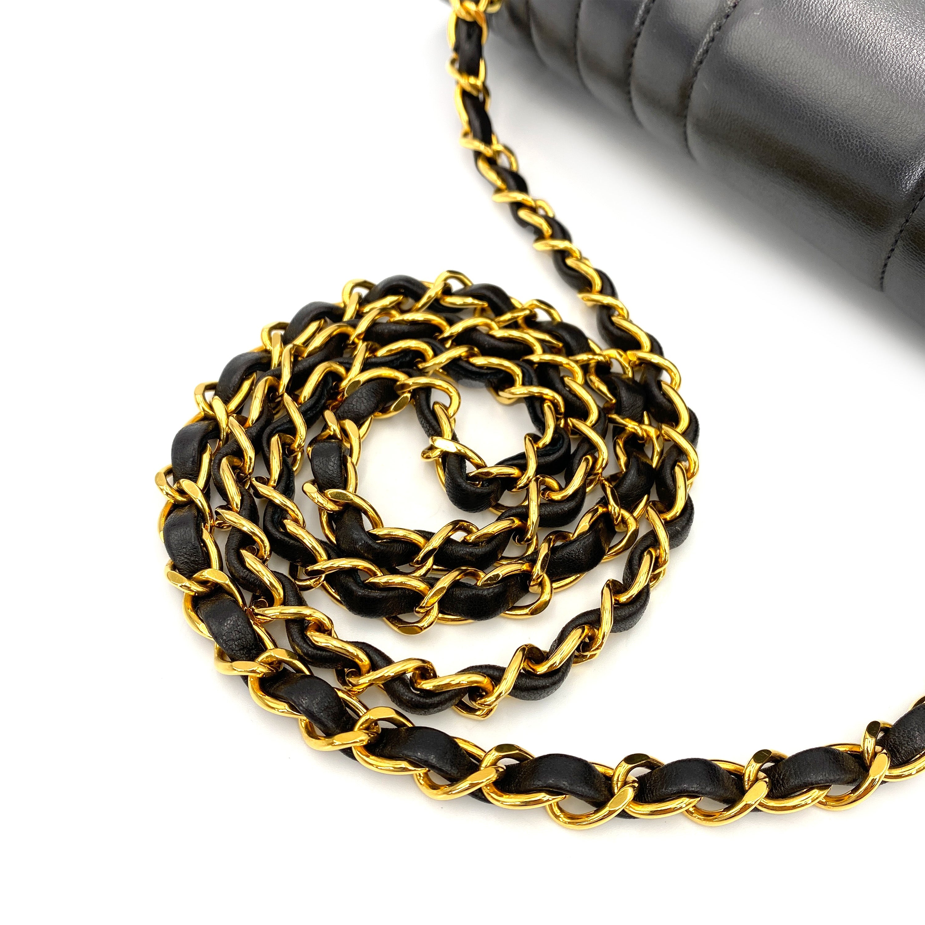 Luxury Promise Japan CHANEL VINTAGE MADEMOISELLE MEDIUM CHAIN SHOULDER BAG BLACK LAMB SKIN 90245052