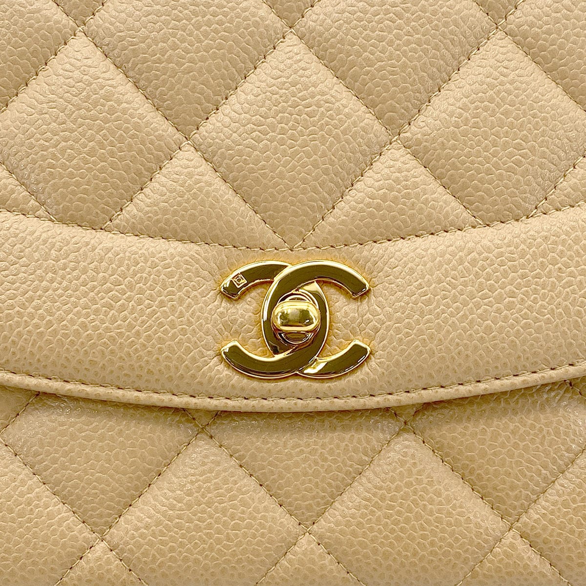 Luxury Promise Japan CHANEL VINTAGE MATELASSE CHAIN SHOULDER BAG BEIGE CAVIAR SKIN 90301634