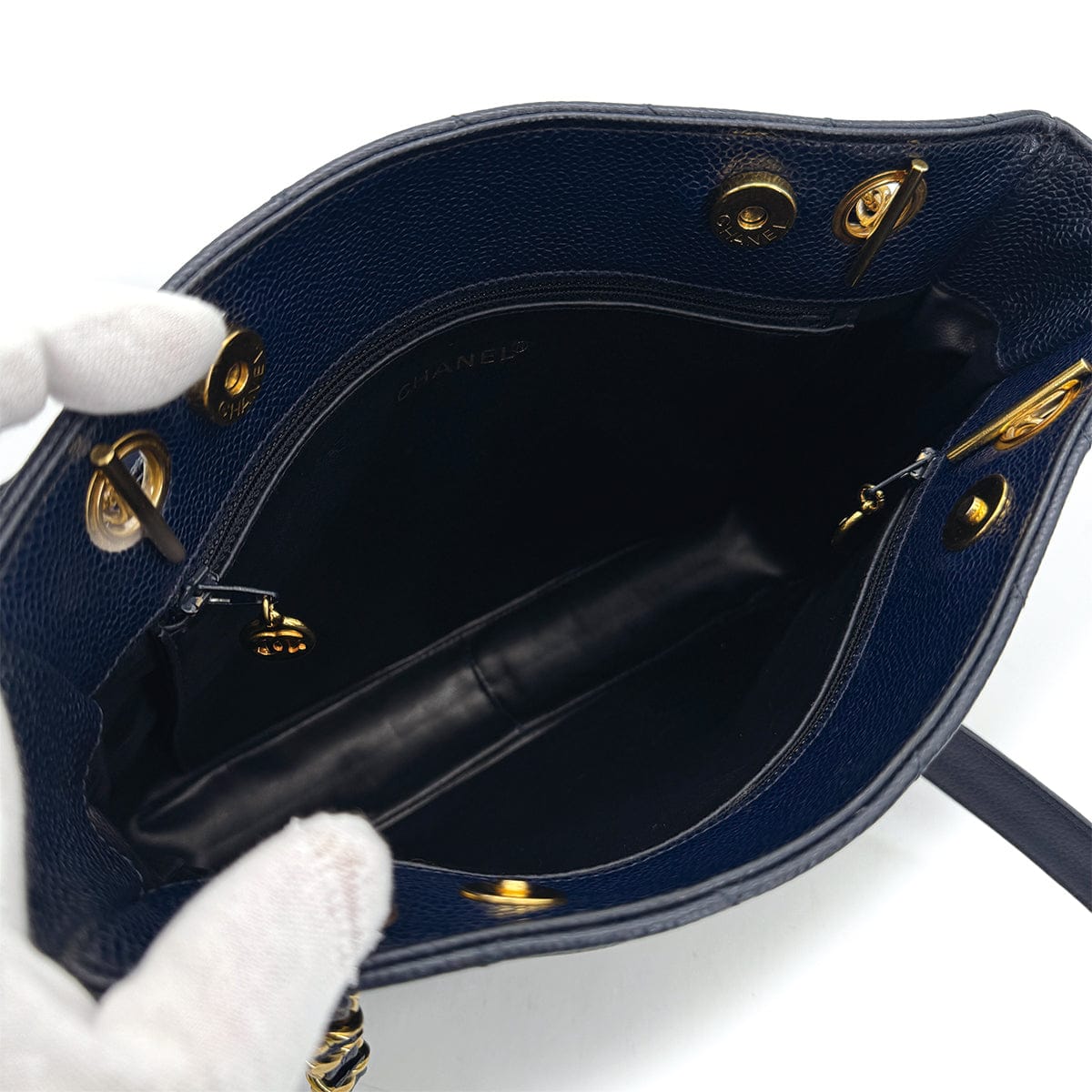 Luxury Promise Japan CHANEL VINTAGE MATELASSE CHAIN TOTE BAG NAVY CAVIAR SKIN GOLD HARDWARE 90311051