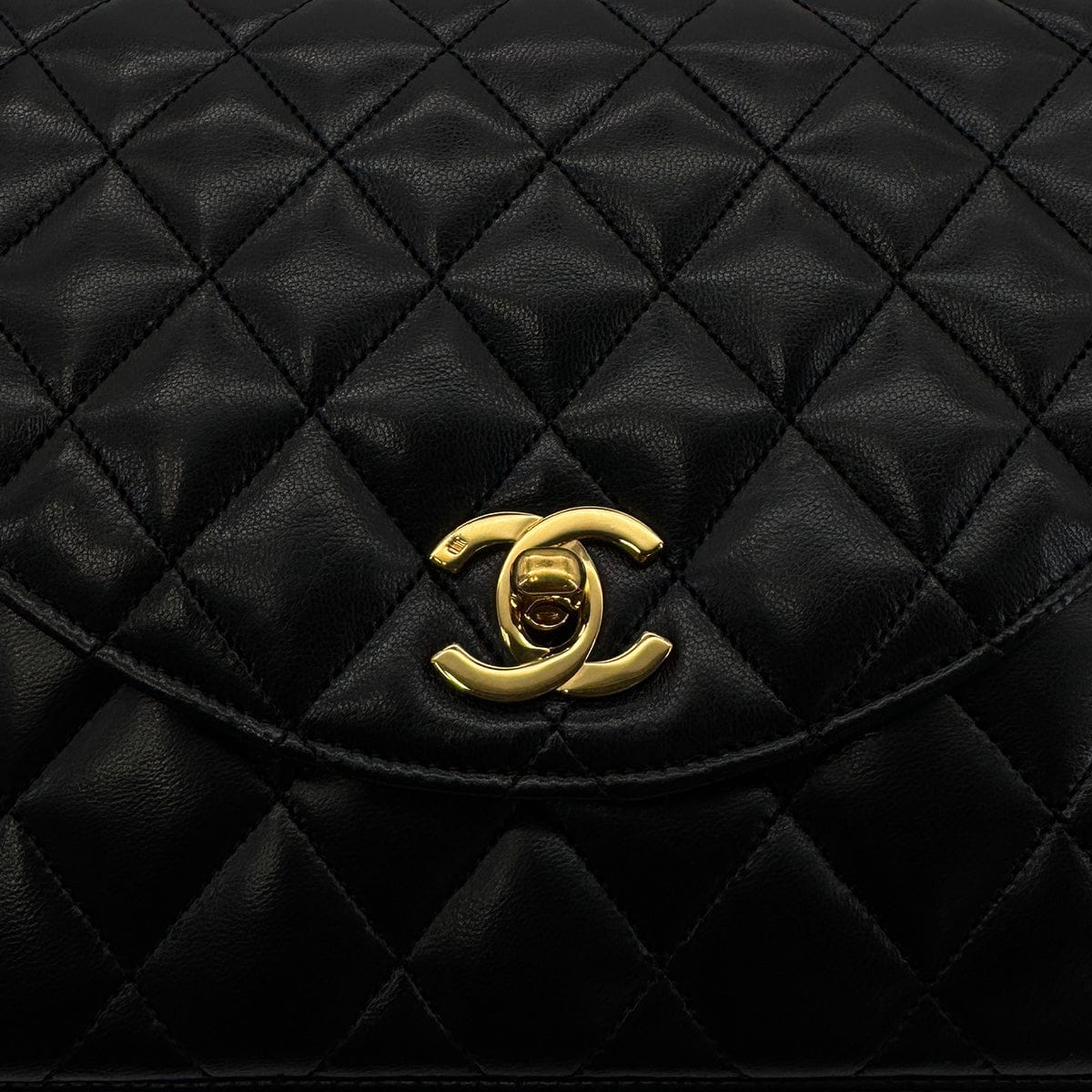 Luxury Promise Japan CHANEL VINTAGE MATELASSE HALF MOON CHAIN SHOULDER BAG BLACK LAMB SKIN 90300011