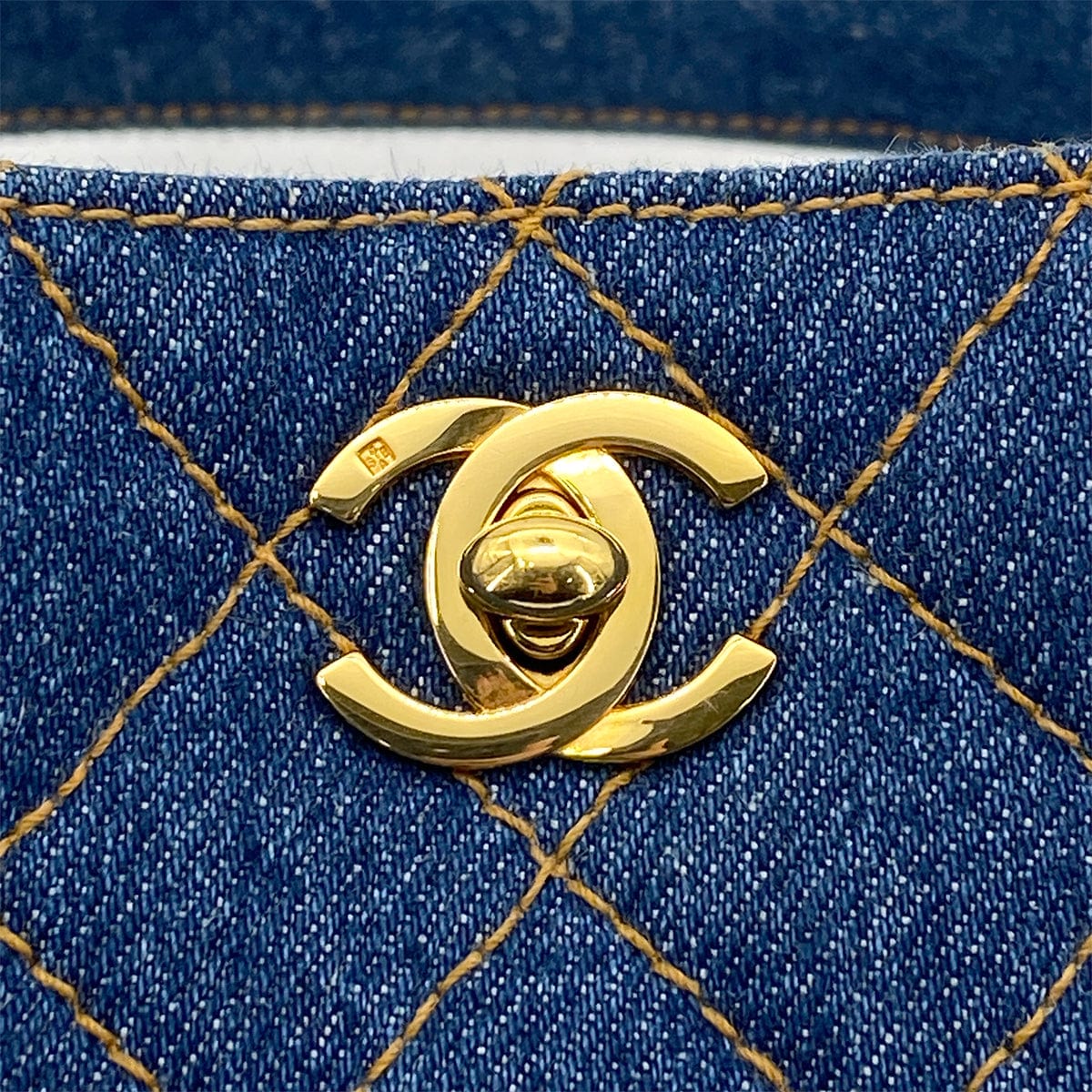 Luxury Promise Japan CHANEL VINTAGE MATELASSE HAND BAG BLUE DENIM 90263113