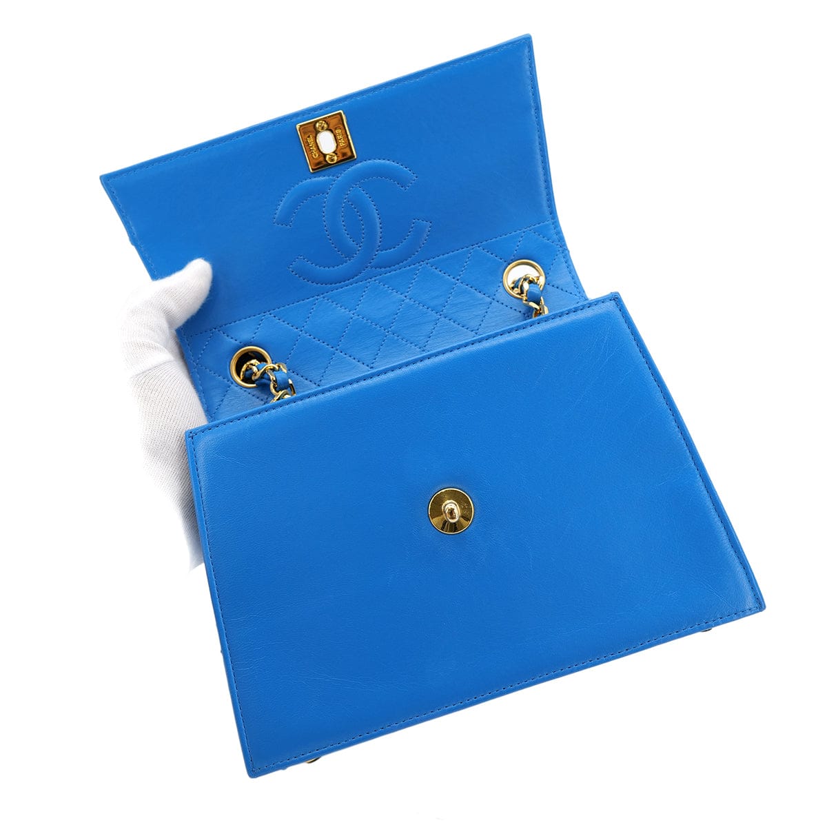 Luxury Promise Japan CHANEL VINTAGE MATELASSE TRAPEZOID CHAIN SHOULDER BAG BLUE LAMB SKIN 90303009