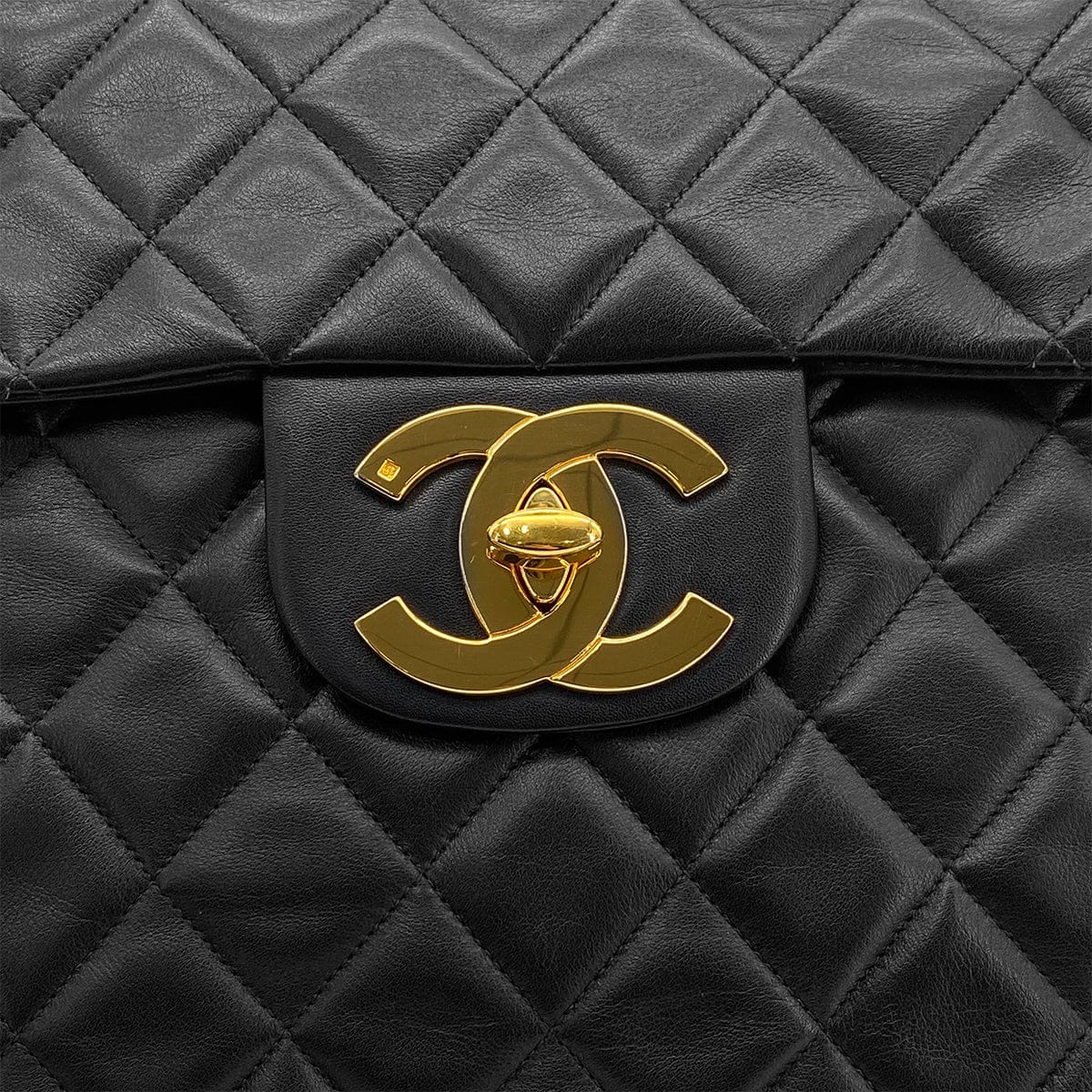 Luxury Promise Japan CHANEL VINTAGE MAXI MATELASSE 34 CHAIN SHOULDER BAG BLACK LAMB SKIN 90301745