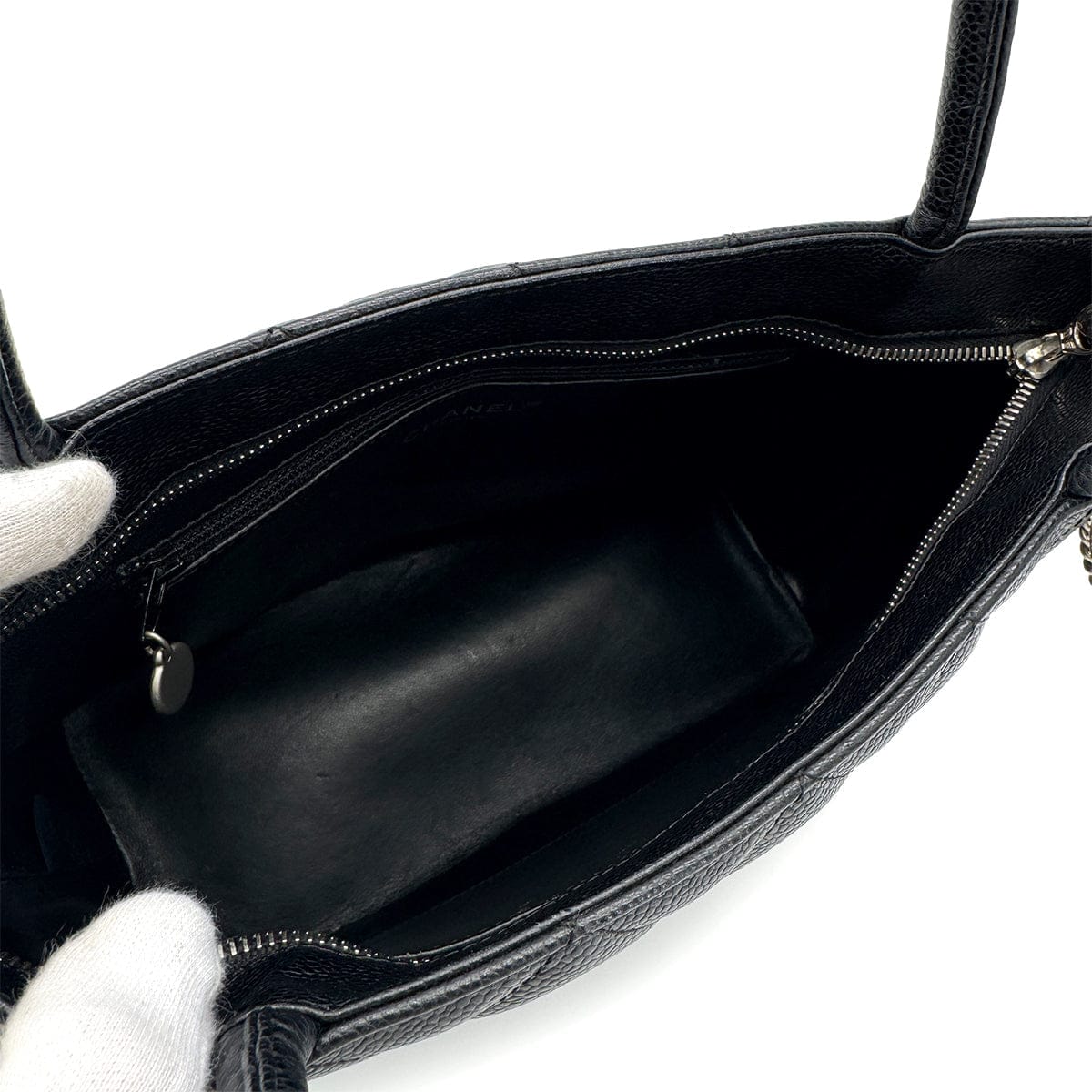 Luxury Promise Japan CHANEL VINTAGE MEDALLION TOTE BAG BLACK CAVIAR SKIN SILVER HARDWARE 90312616