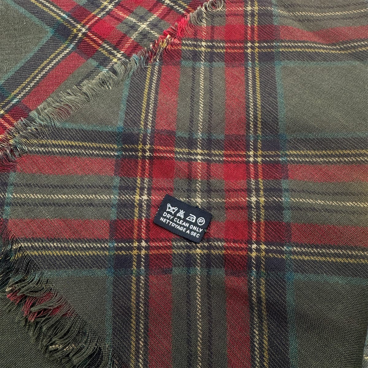 Luxury Promise Japan CHANEL VINTAGE SCARF COCOMARK CHECKERED PATTERN SILK CASHMERE 90278027