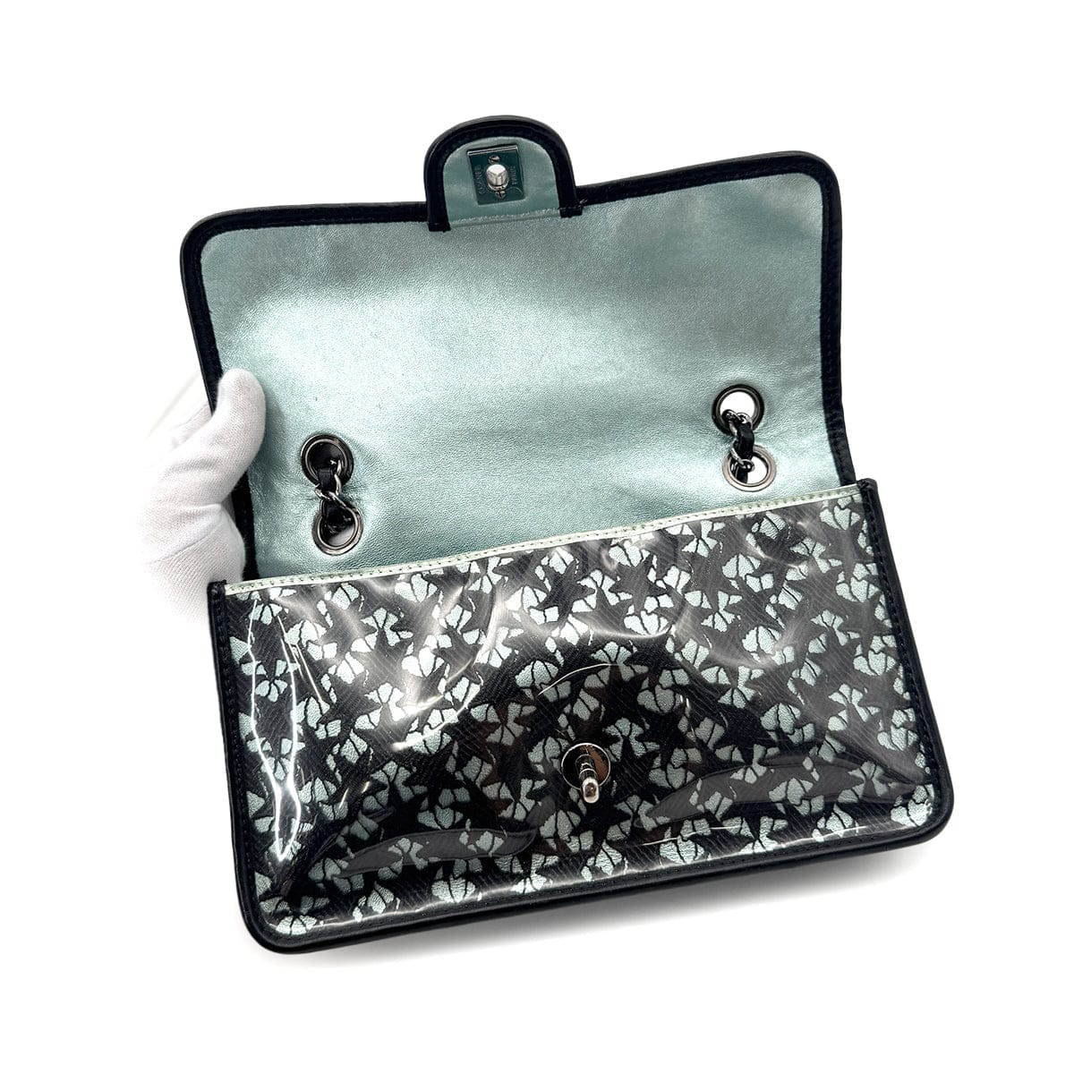 Luxury Promise Japan CHANEL VINTAGE TURN LOCK STAR LEACE CHAIN TOTE BAG CLEAR BLACK VINYL 90291463