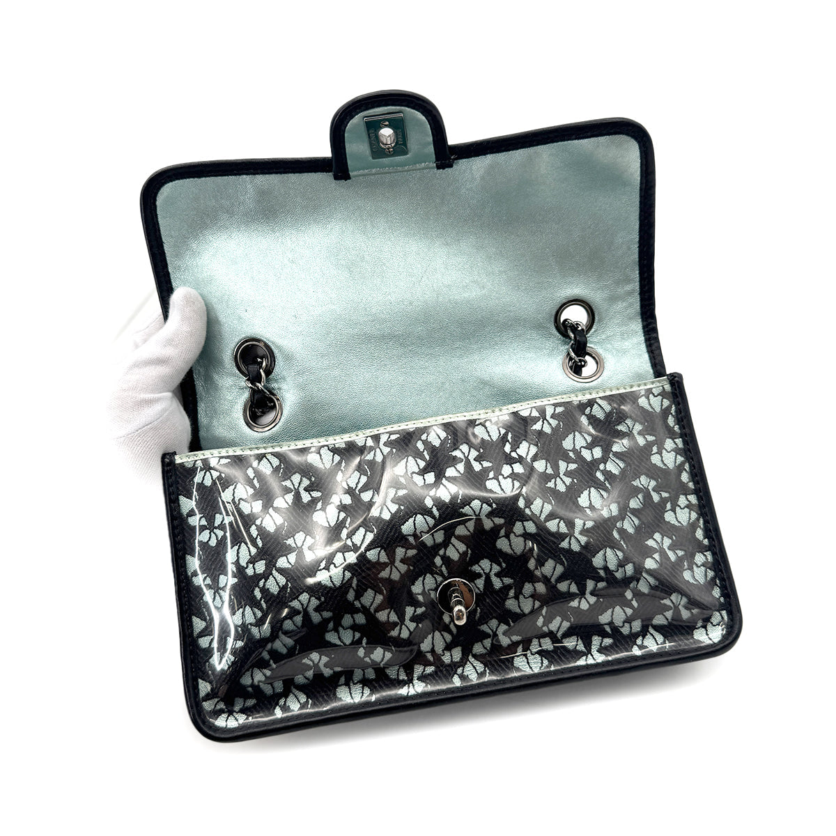 Luxury Promise Japan CHANEL VINTAGE TURN LOCK STAR LEACE CHAIN TOTE BAG CLEAR BLACK VINYL 90291463