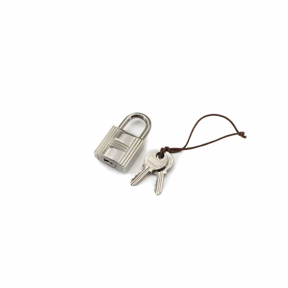 Luxury Promise Japan HERMES Picotin Lock Casaque GM Hand Bag Taurillon Clemence White 90324590