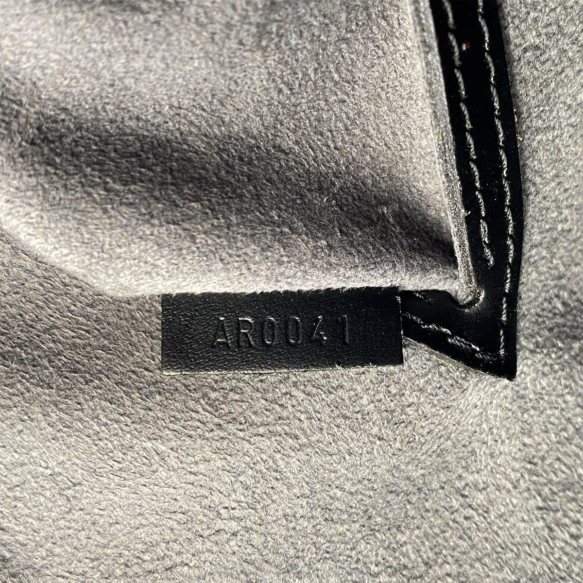 Luxury Promise Japan LOUIS VUITTON EPI ALMA PM HAND BAG NOIR LEATHER M52142 90318287