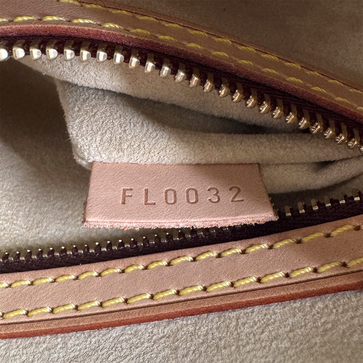 Luxury Promise Japan LOUIS VUITTON MONOGRAM LOOPING MM SHOULDER BAG BROWN M51146 90311981