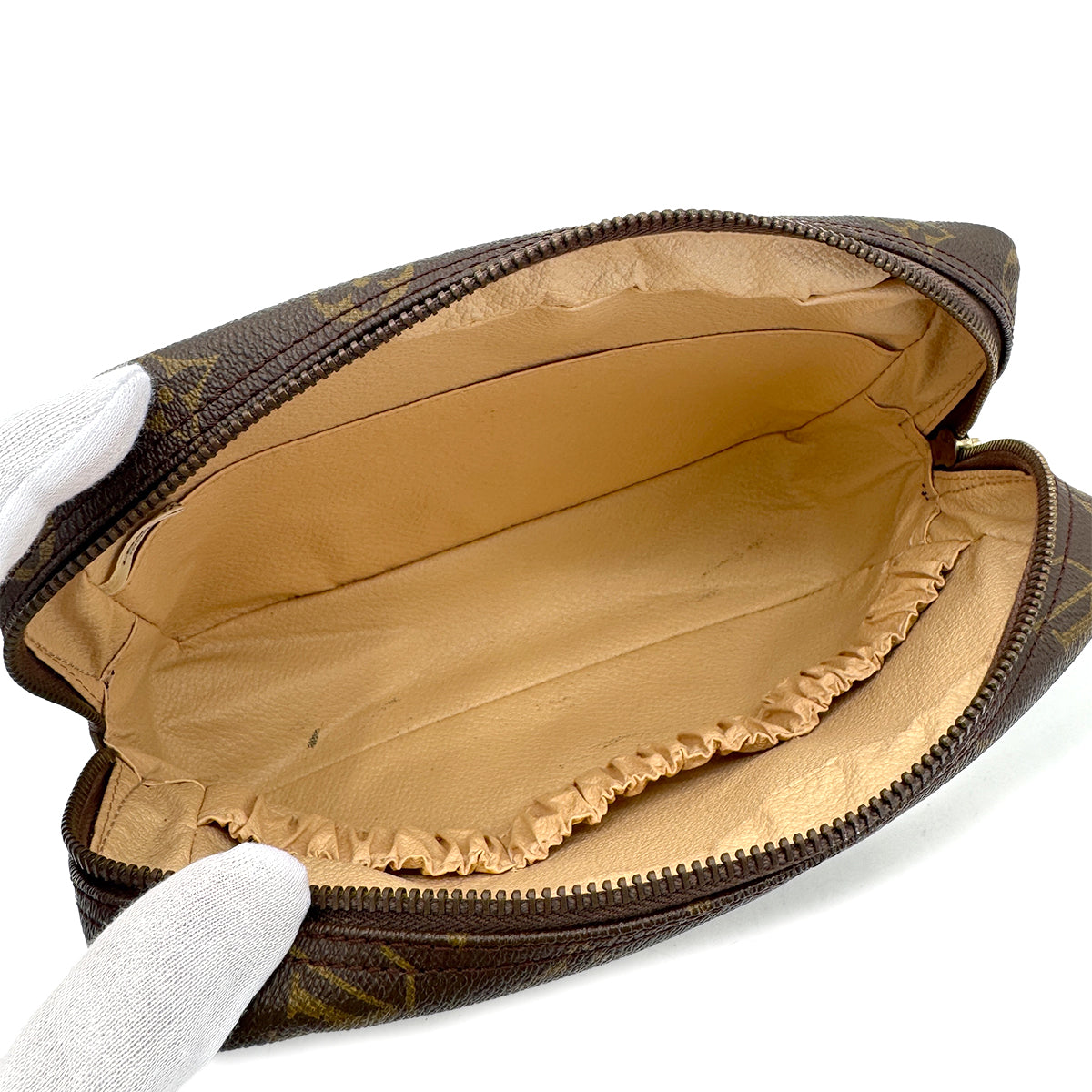 Luxury Promise Japan LOUIS VUITTON MONOGRAM TROUSSE TOILETTE 23 CLUTCH BAG BROWN M47524 90299070