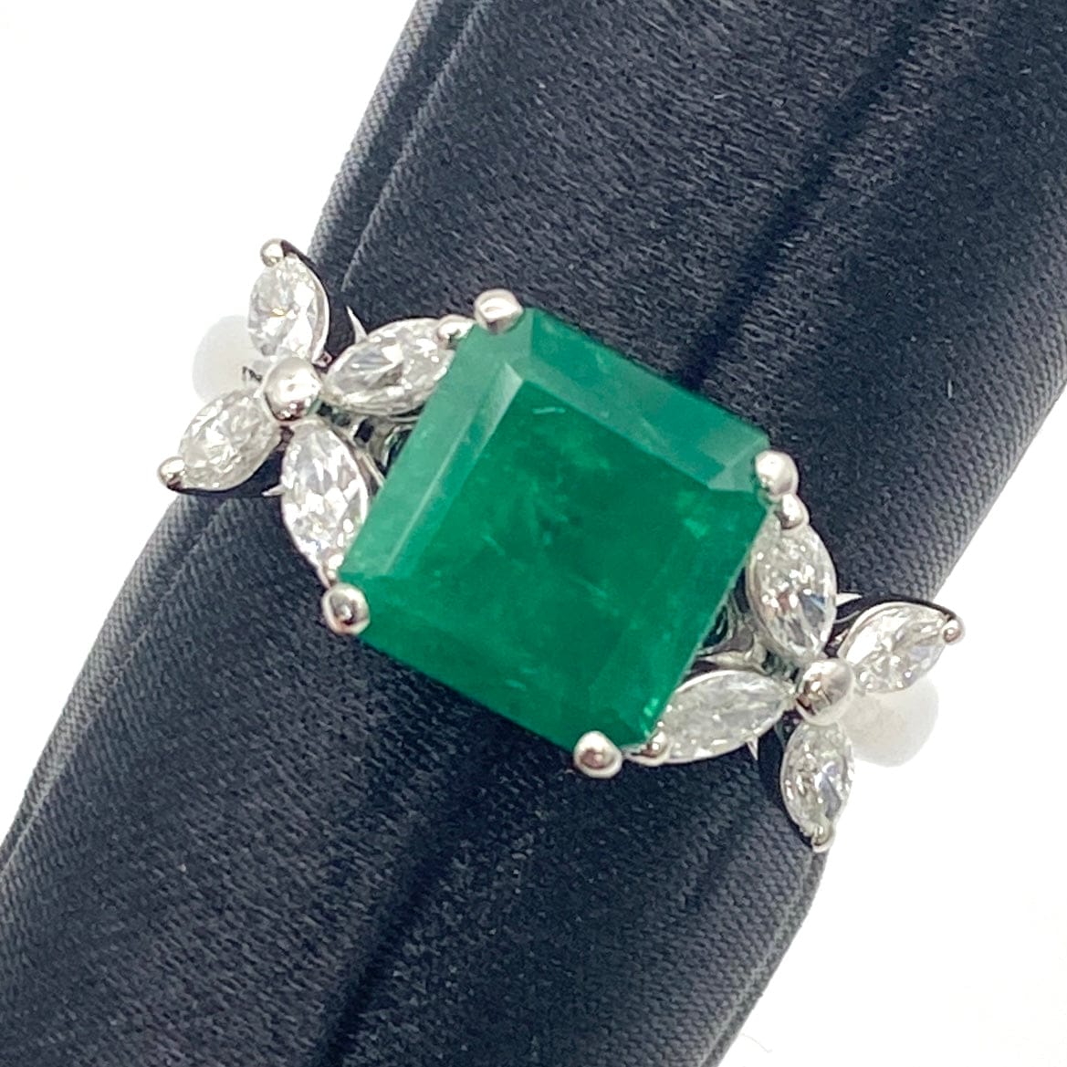 Luxury Promise Japan Pt900 Emerald Ring E2.34 D0.50 6.3g US7 53075